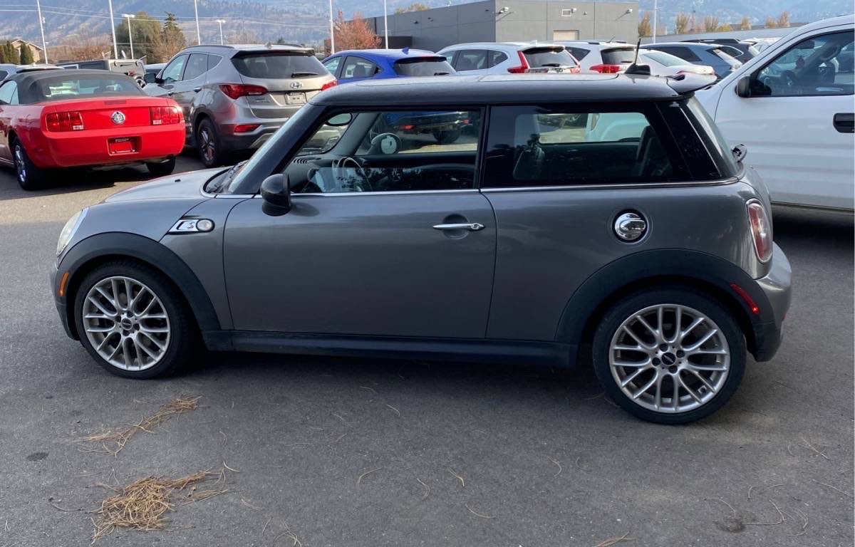 /canwestautoinc/2009-MINI-CooperHardtop-719742224814574.jpg