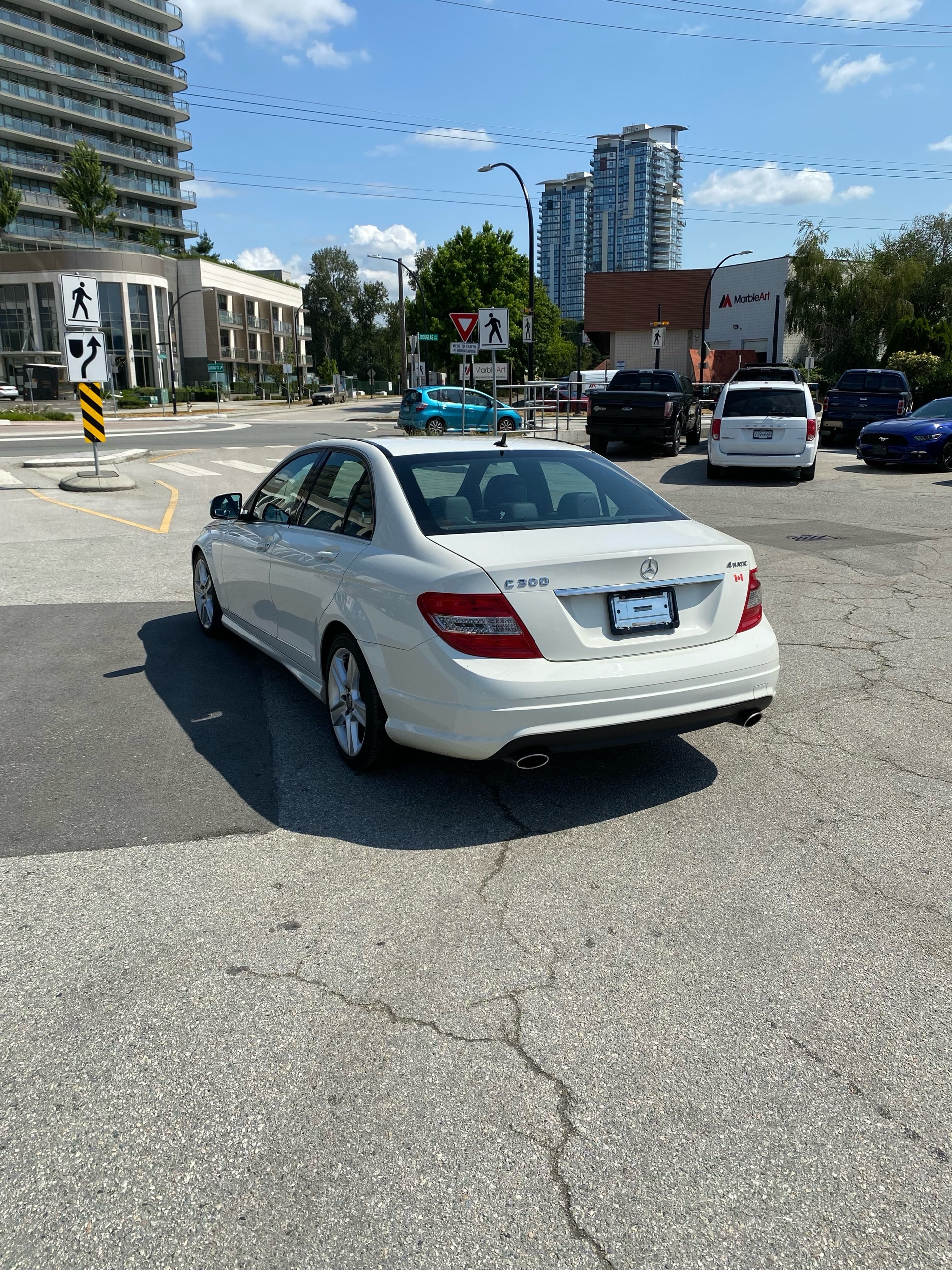 /canwestautoinc/2009-Mercedes-Benz-C-Class-6241792933149064.jpg
