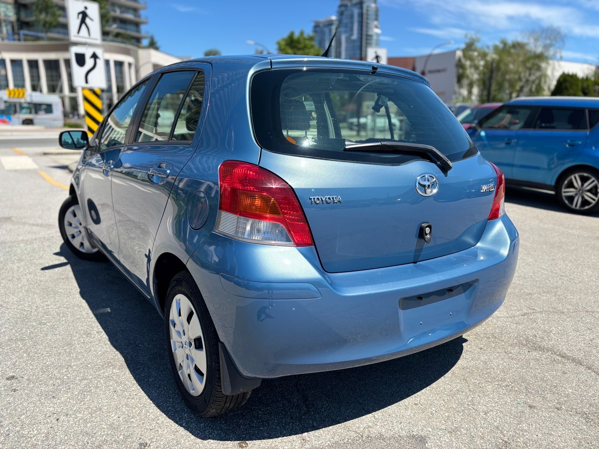 /canwestautoinc/2009-Toyota-Yaris-41659628698874474.jpg