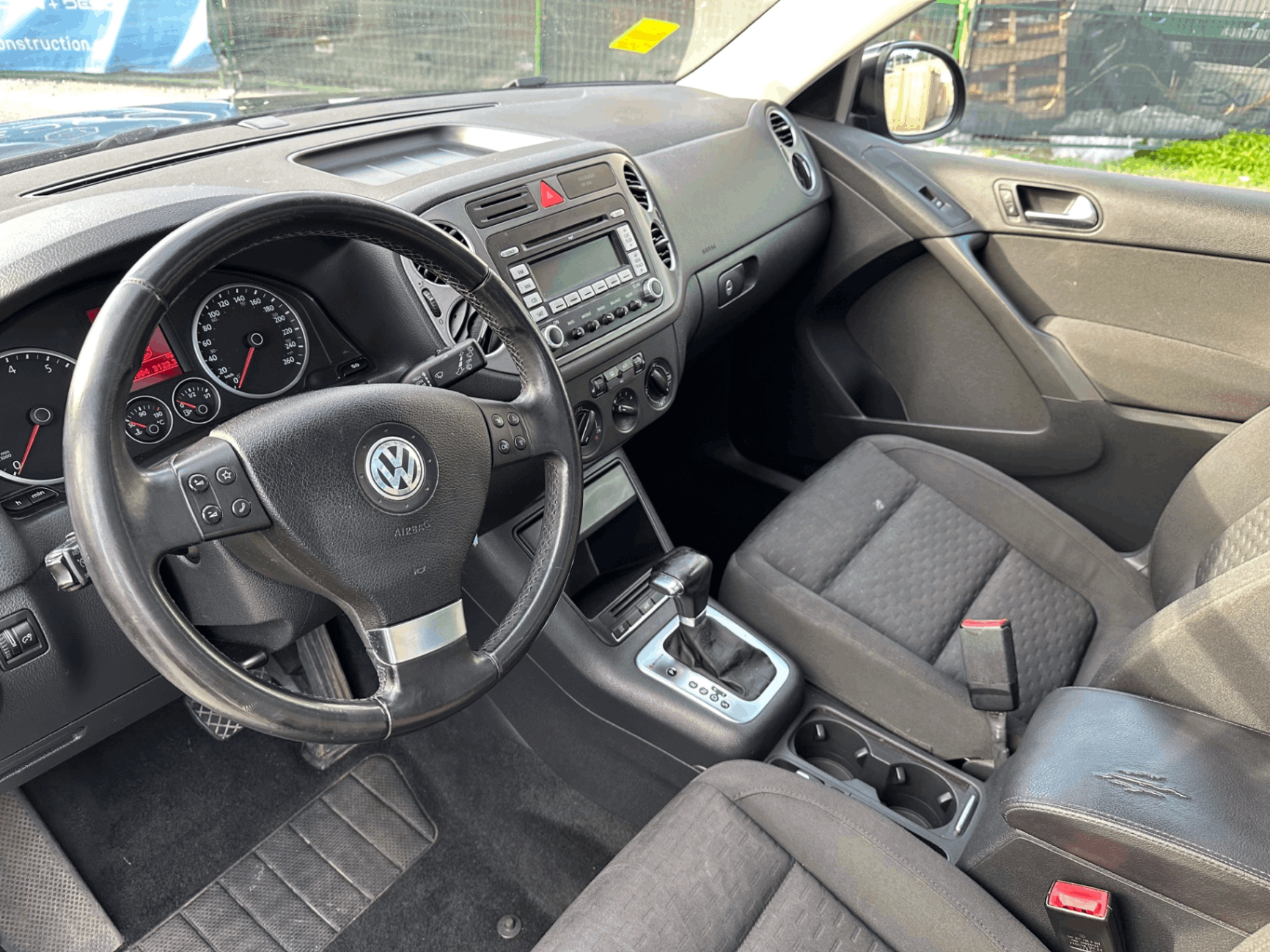 /canwestautoinc/2009-Volkswagen-Tiguan-4333511542810591.jpg