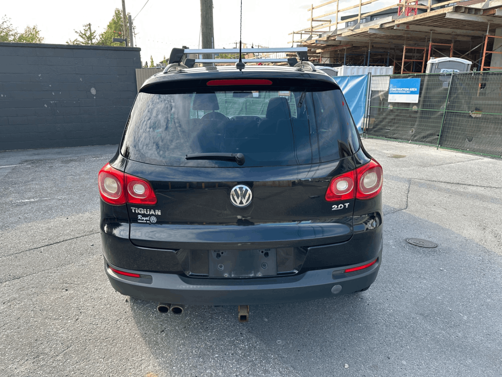 /canwestautoinc/2009-Volkswagen-Tiguan-7757189789286727.jpg