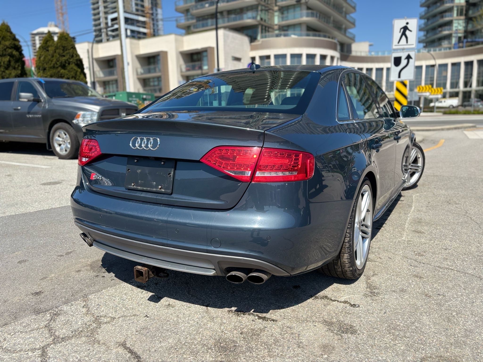 /canwestautoinc/2010-Audi-S4-017354336138040827.jpg
