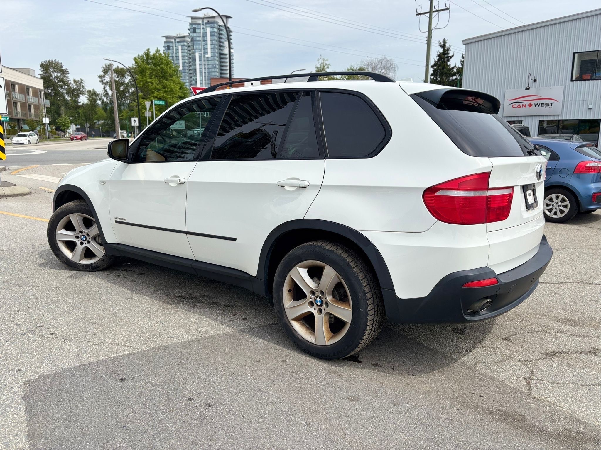/canwestautoinc/2010-BMW-X5-3229868805850076.jpg