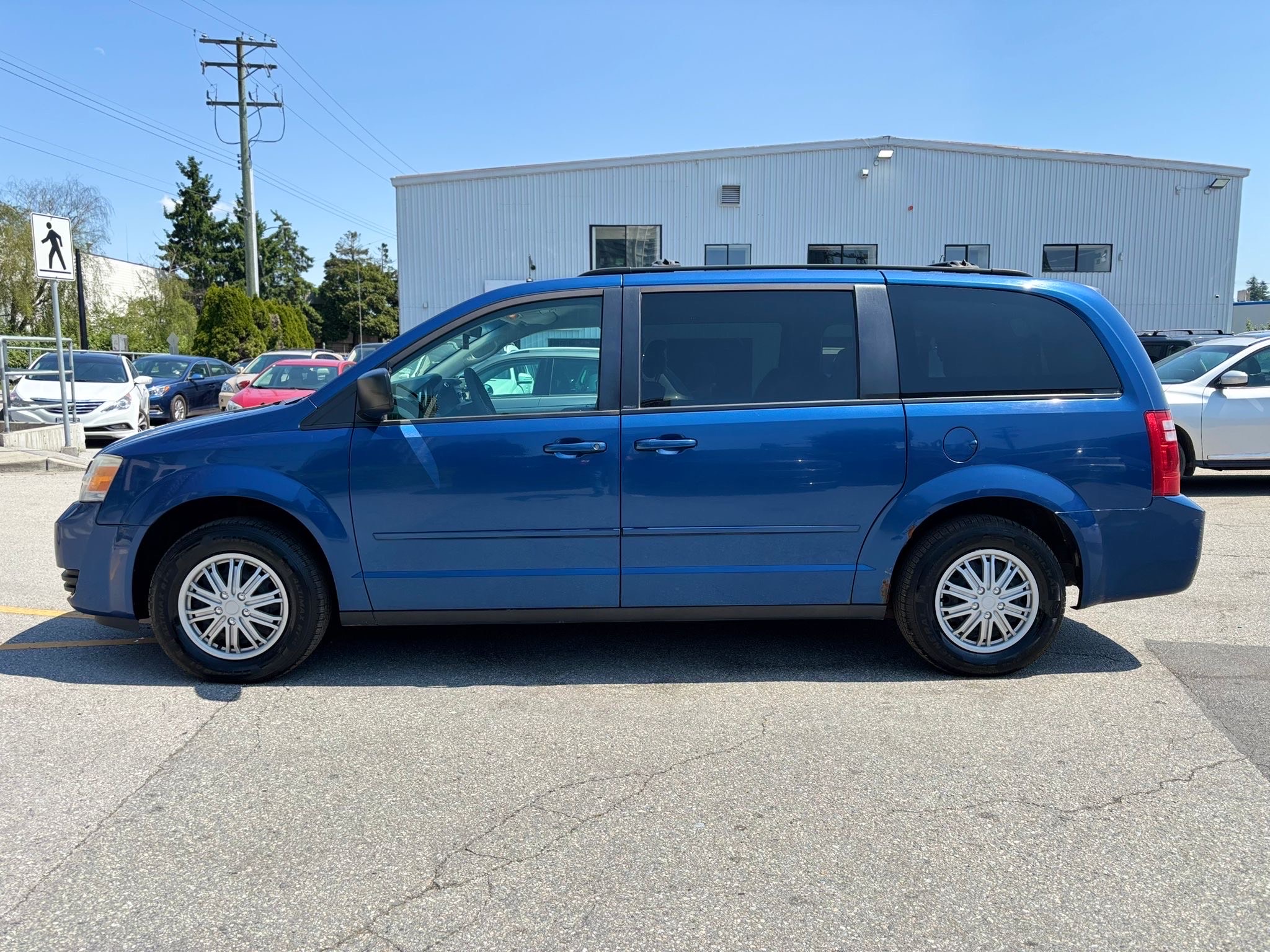 /canwestautoinc/2010-Dodge-GrandCaravan-29228506775783925.jpg