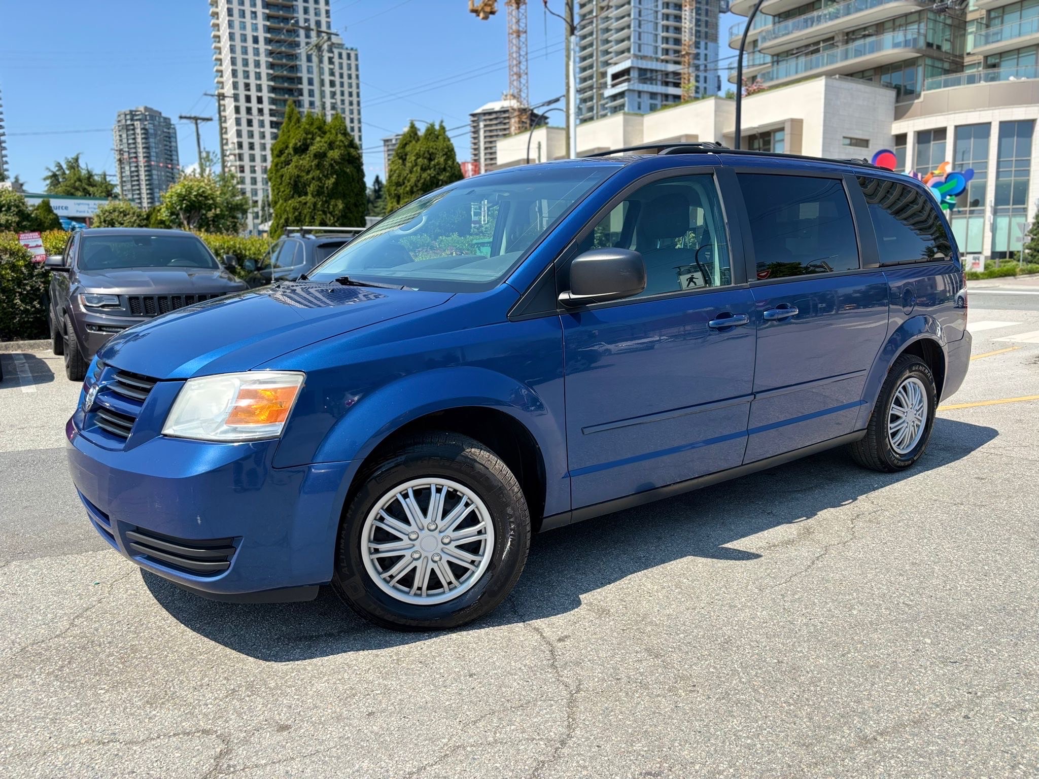 /canwestautoinc/2010-Dodge-GrandCaravan-6288984725547284.jpg