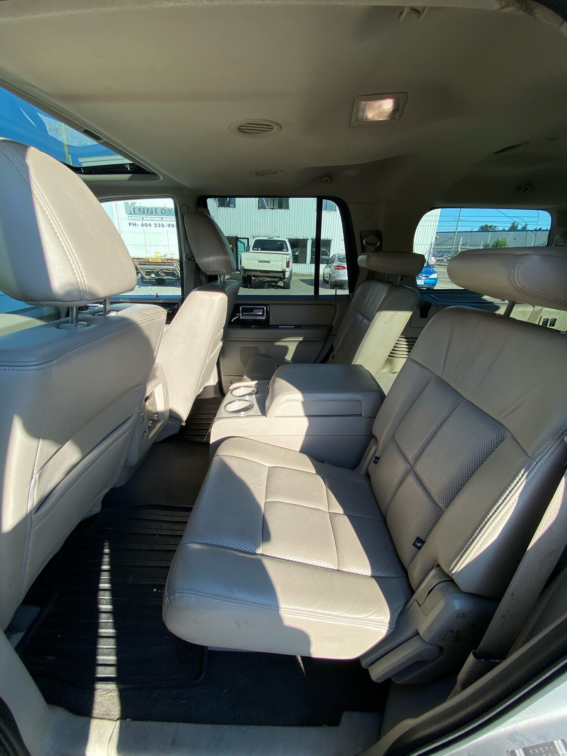 /canwestautoinc/2010-Lincoln-Navigator-49039360709787716.jpg