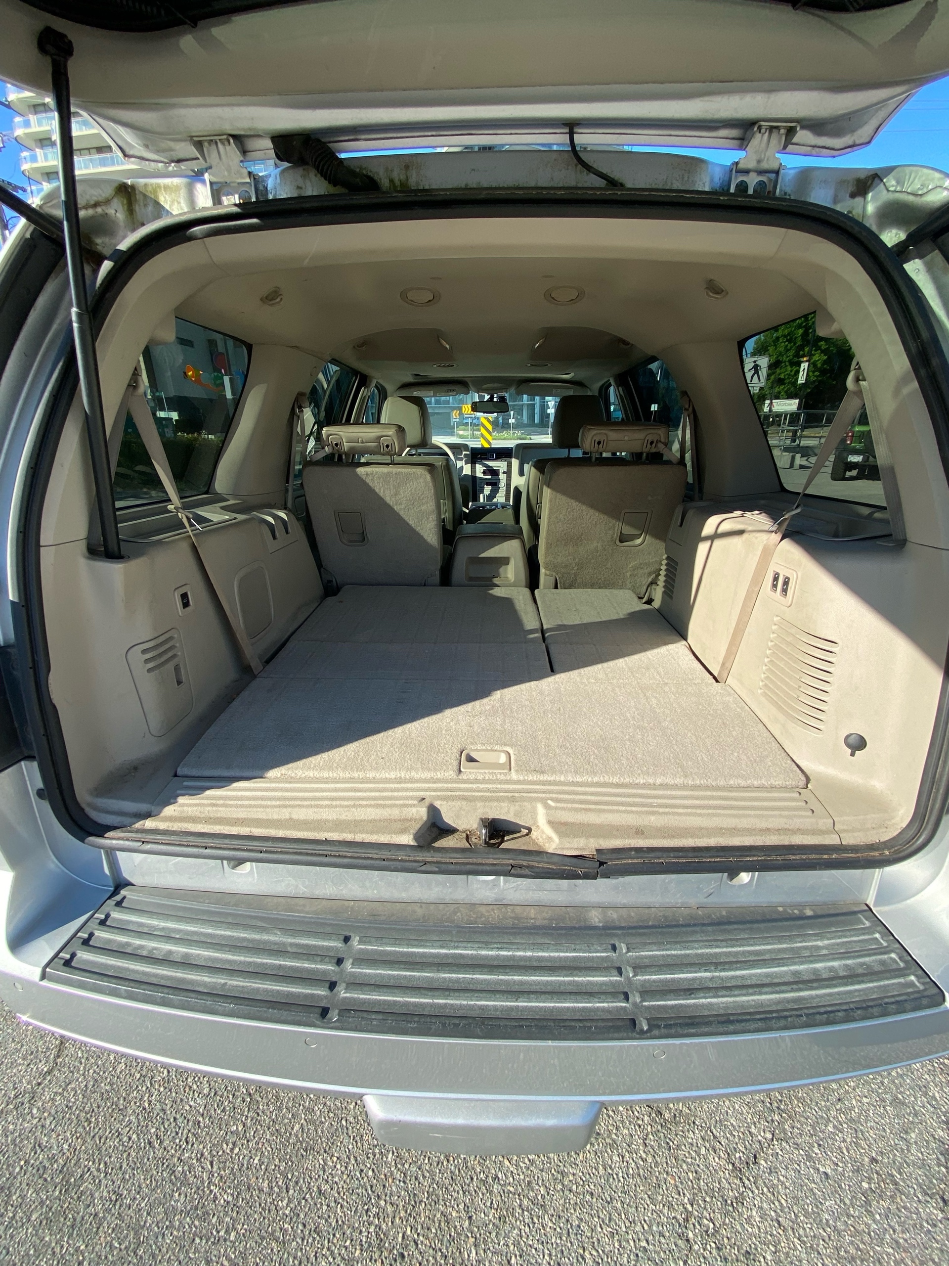 /canwestautoinc/2010-Lincoln-Navigator-8842603745797437.jpg