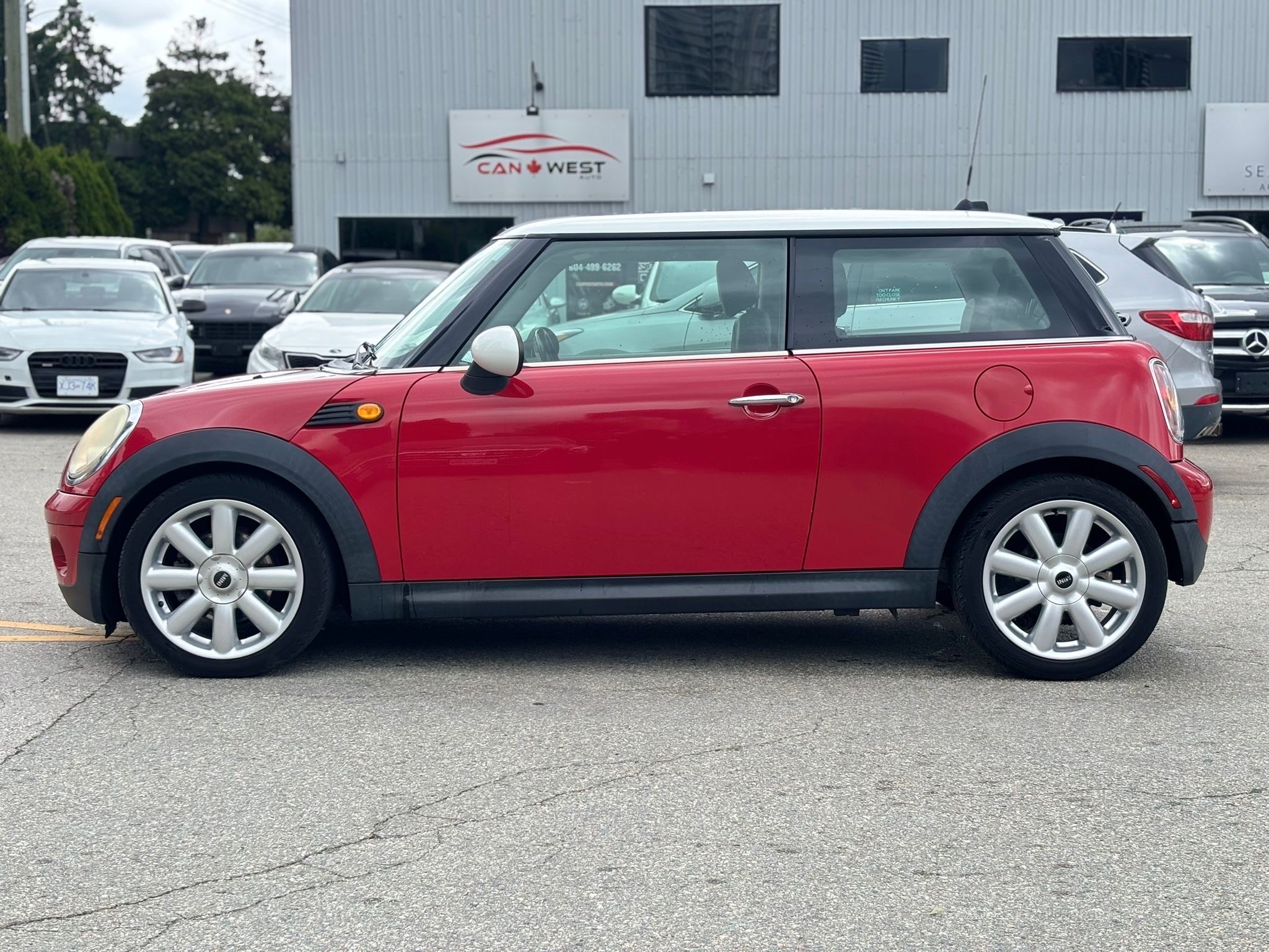 /canwestautoinc/2010-MINI-CooperHardtop-04719982398015676.jpg
