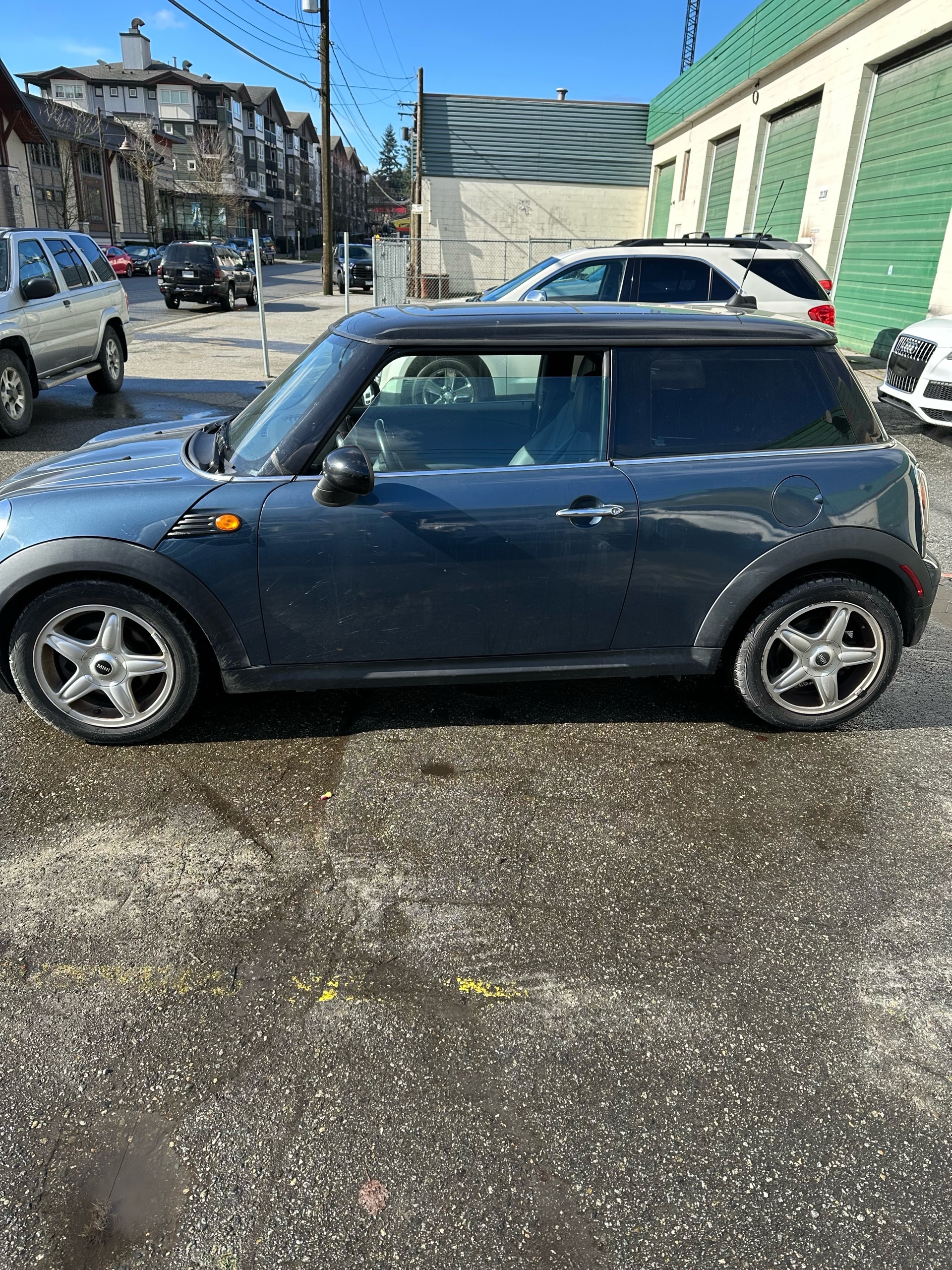 /canwestautoinc/2010-MINI-CooperHardtop-4535986904731293.jpg