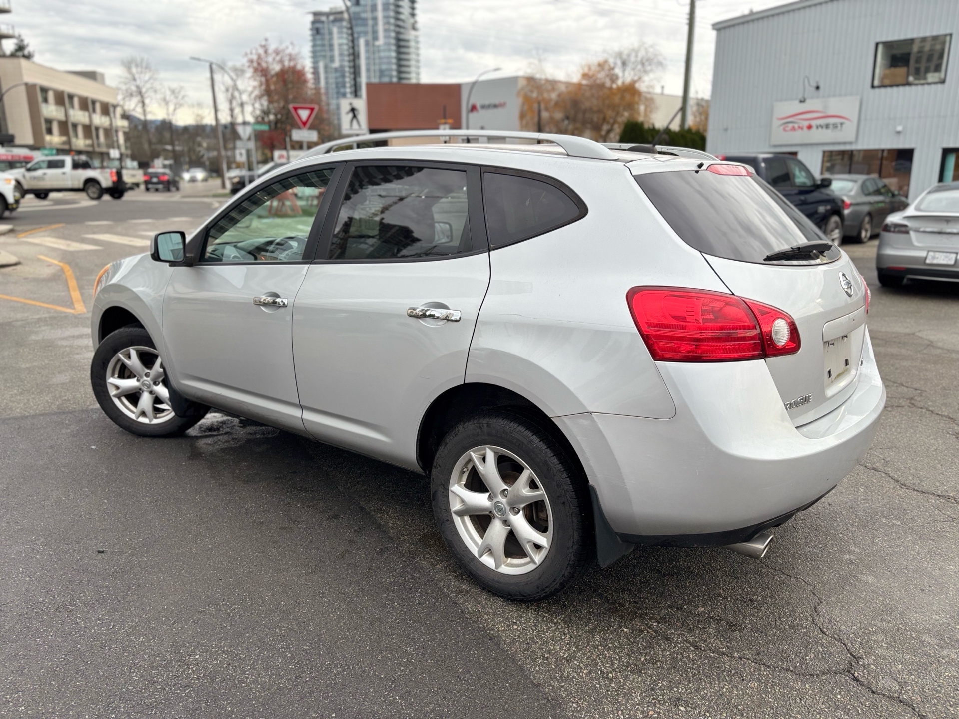 /canwestautoinc/2010-Nissan-Rogue-18215934873083728.jpg