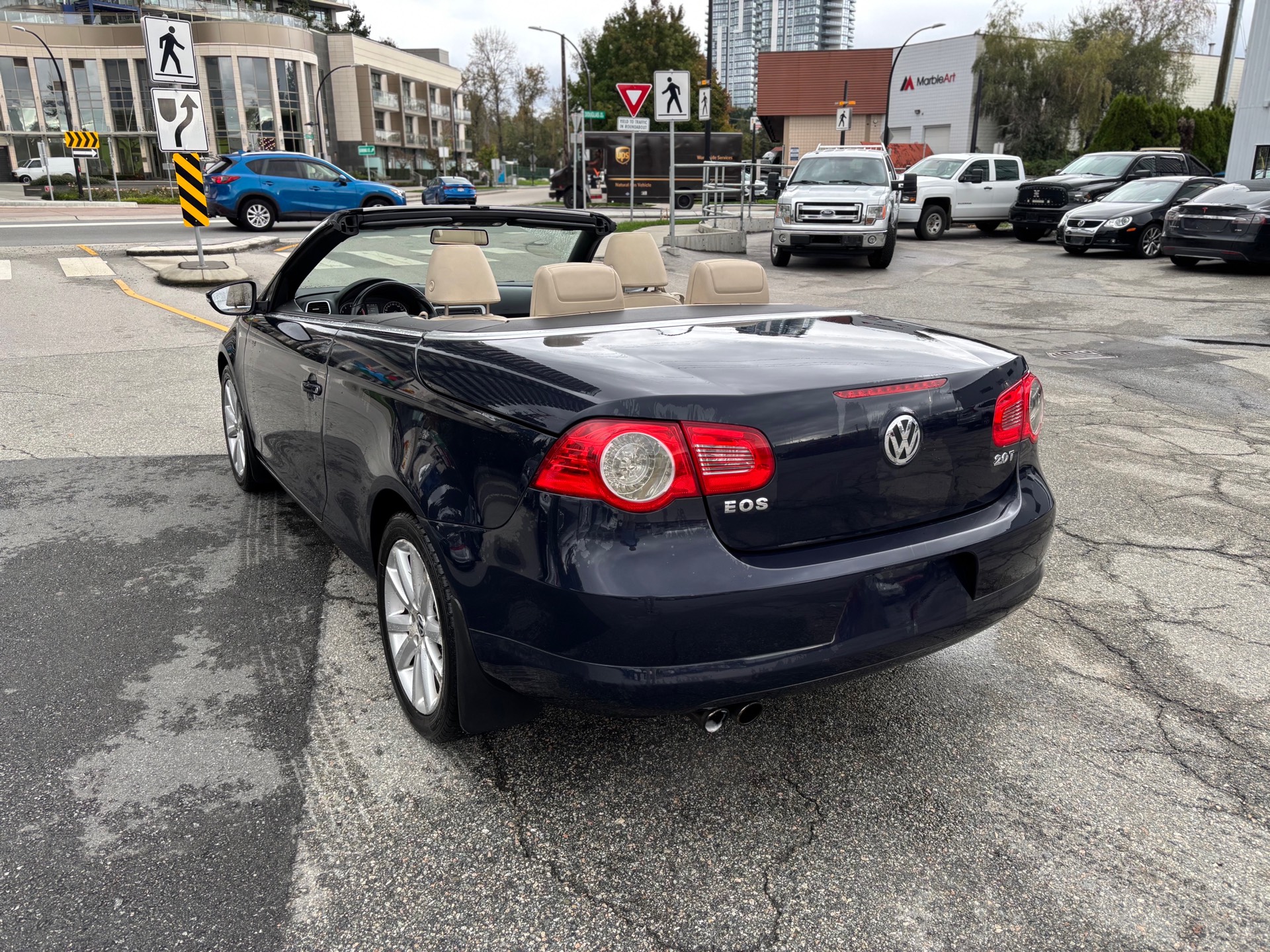 /canwestautoinc/2010-Volkswagen-Eos-5994011612686618.jpg