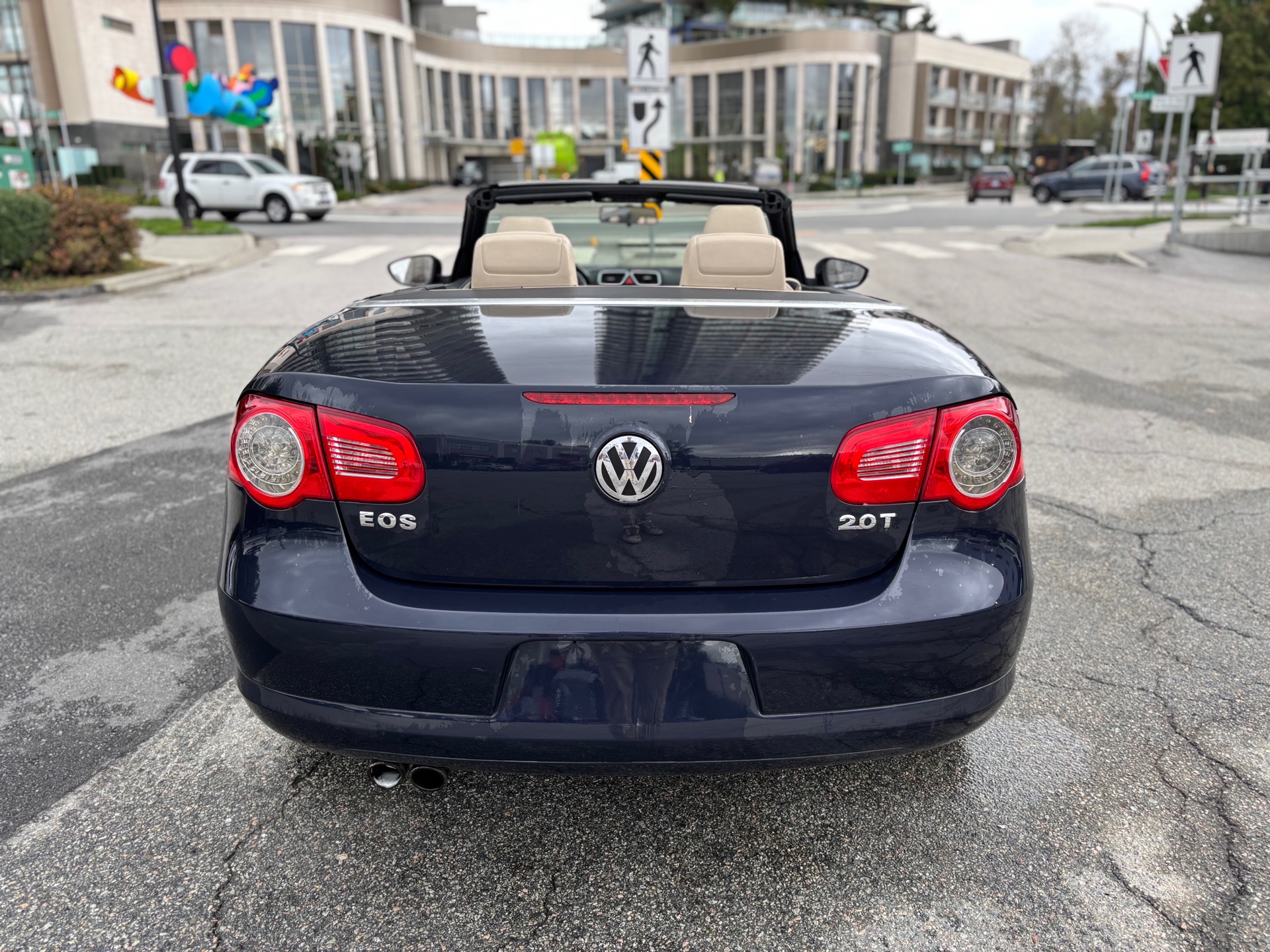 /canwestautoinc/2010-Volkswagen-Eos-8808552920604762.jpg