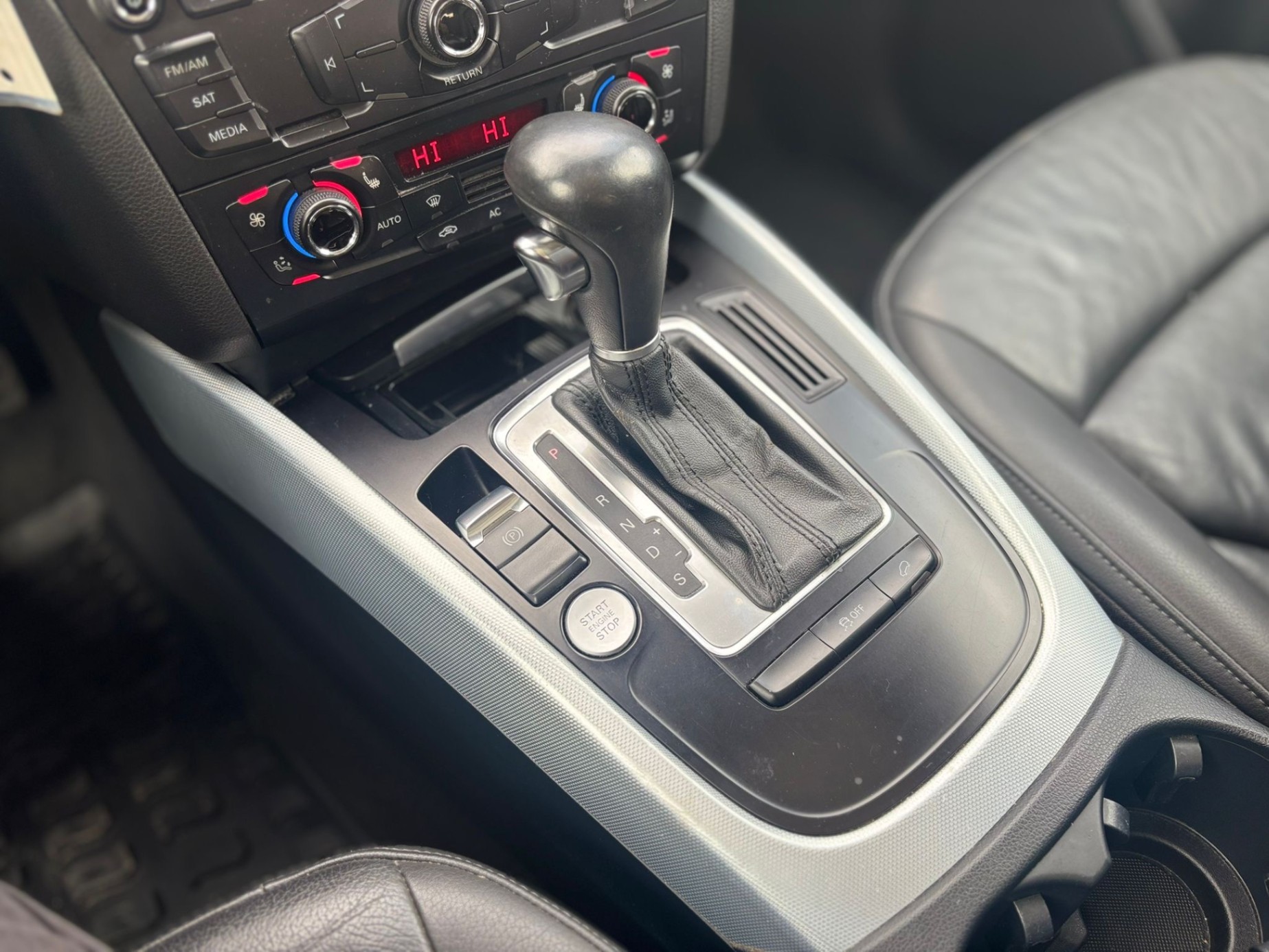 /canwestautoinc/2011-Audi-Q5-04353370928566247.jpg