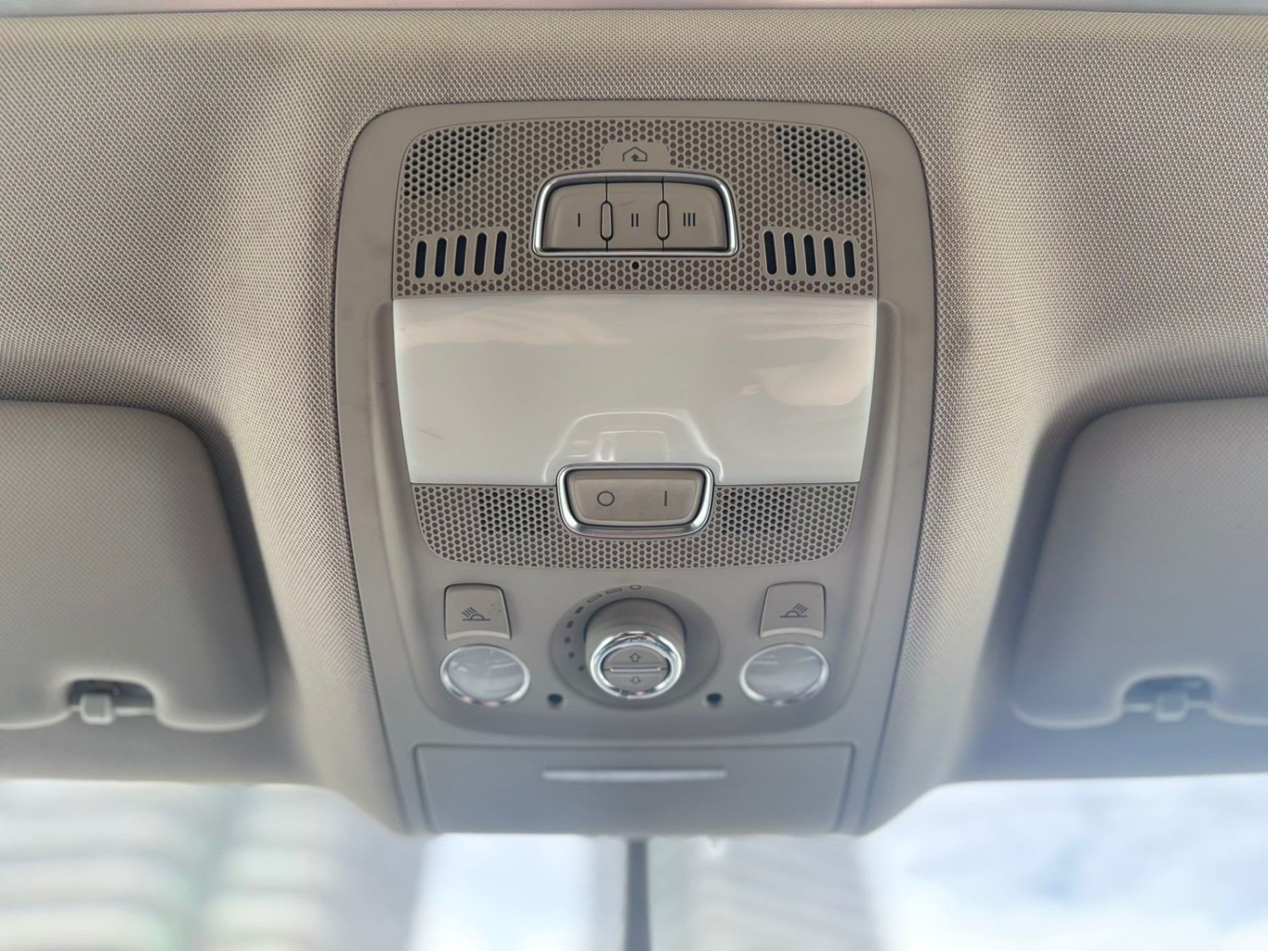 /canwestautoinc/2011-Audi-Q5-16403007068311215.jpg