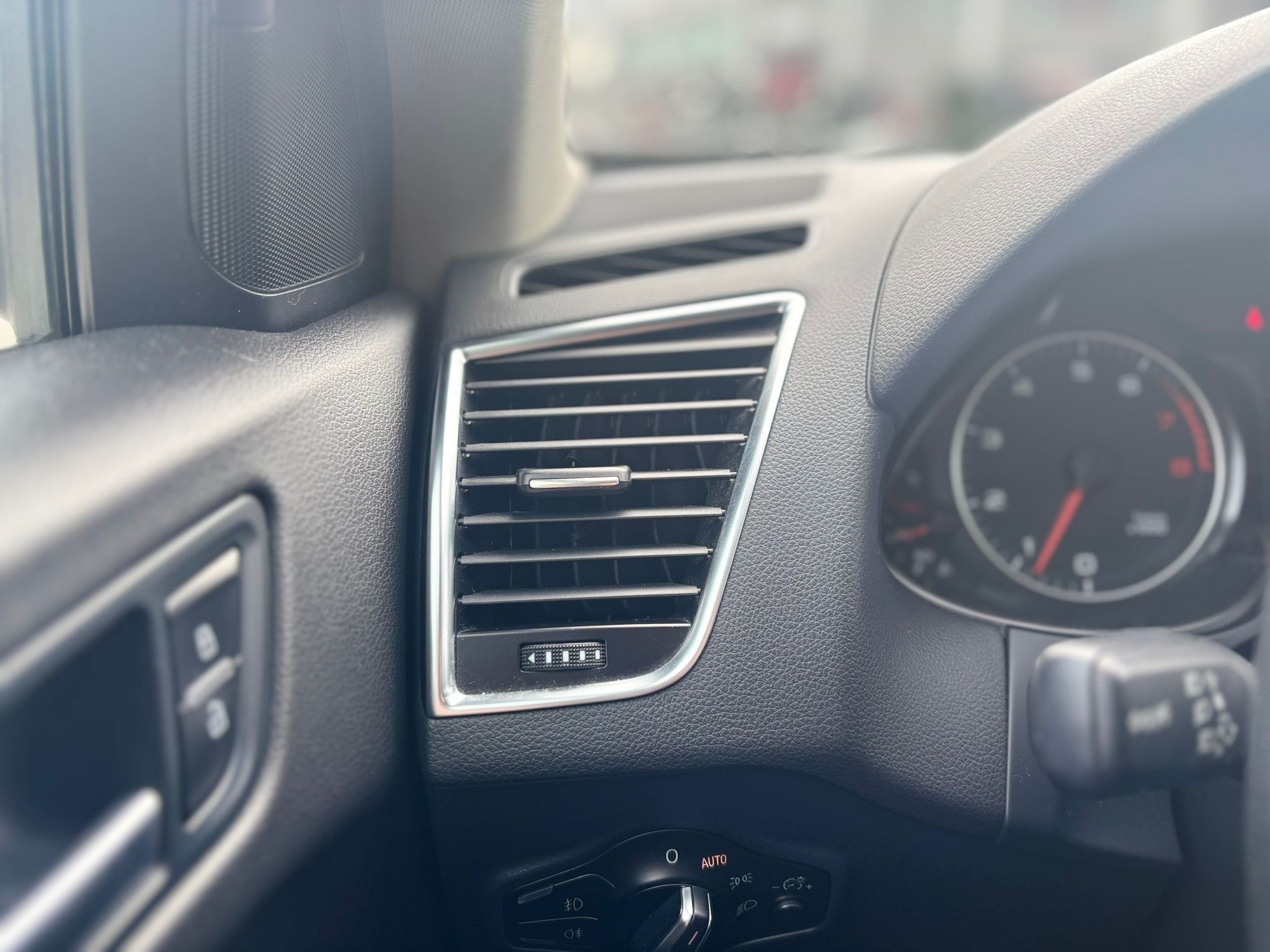 /canwestautoinc/2011-Audi-Q5-5684794431424574.jpg