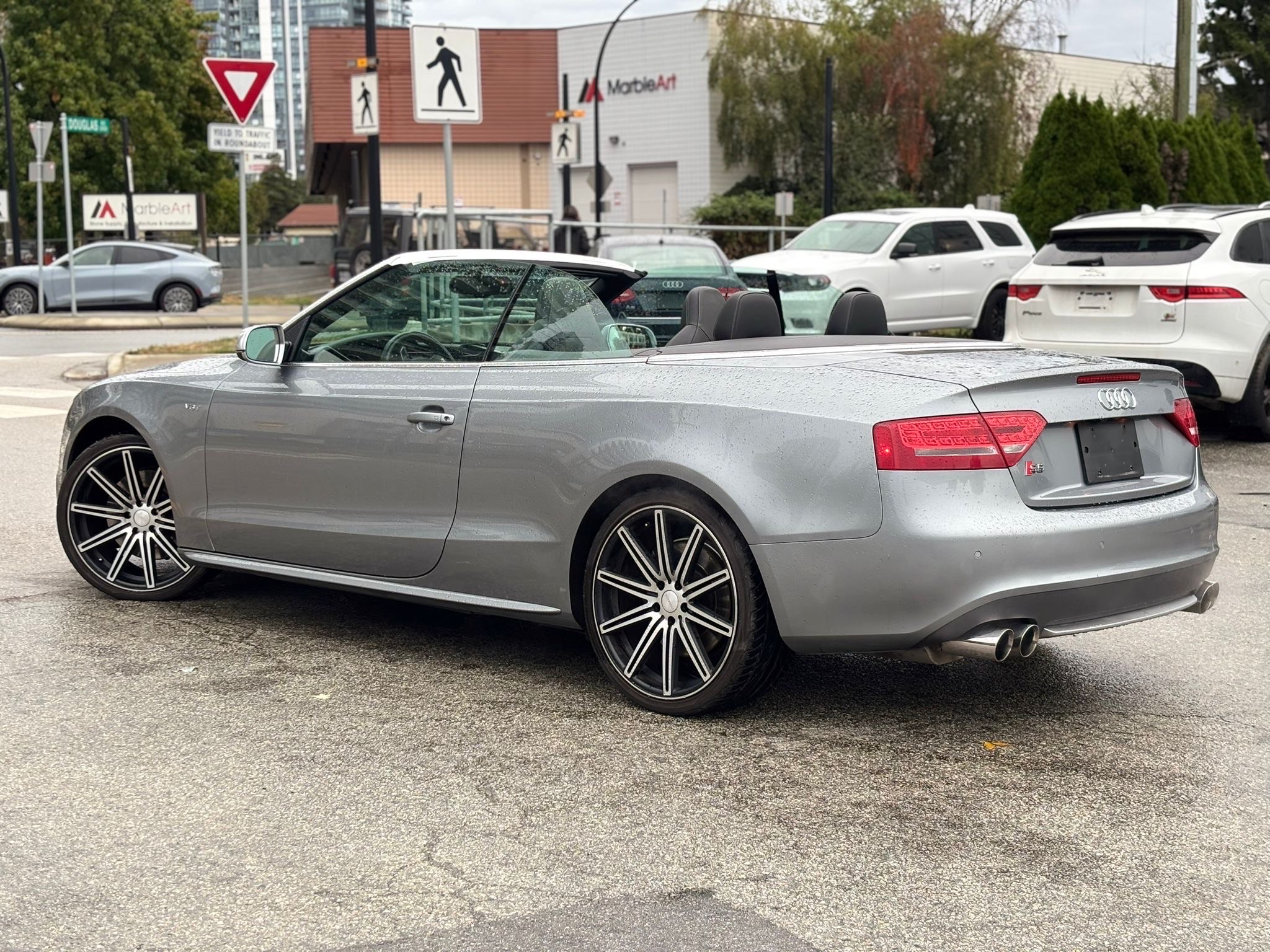 /canwestautoinc/2011-Audi-S5-0077130488490619875.jpg
