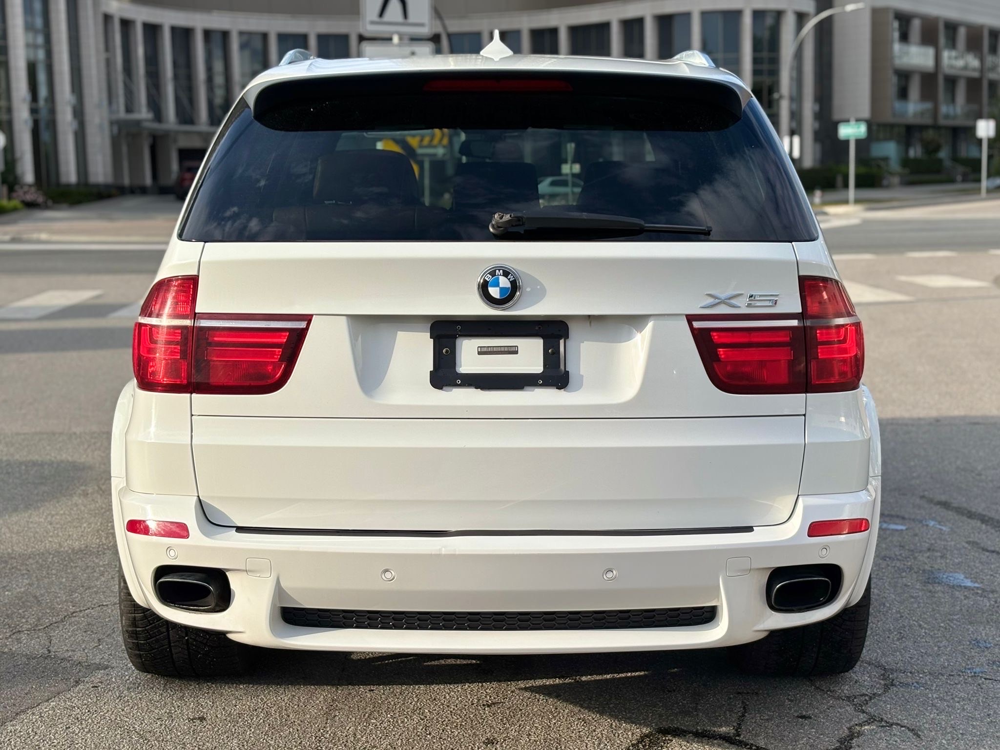 /canwestautoinc/2011-BMW-X5-2691259774790977.jpg