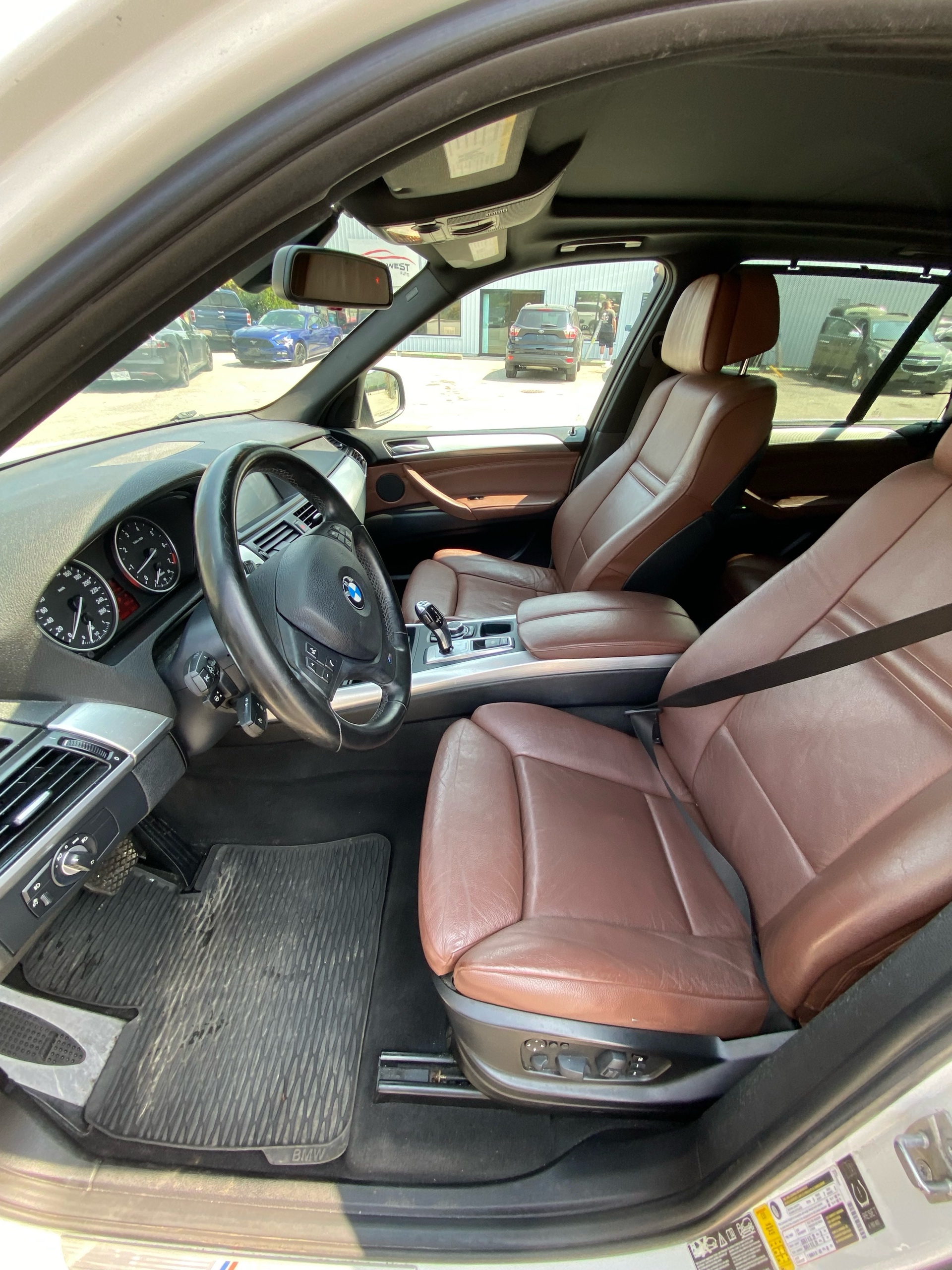 /canwestautoinc/2011-BMW-X5-5046404477680786.jpg