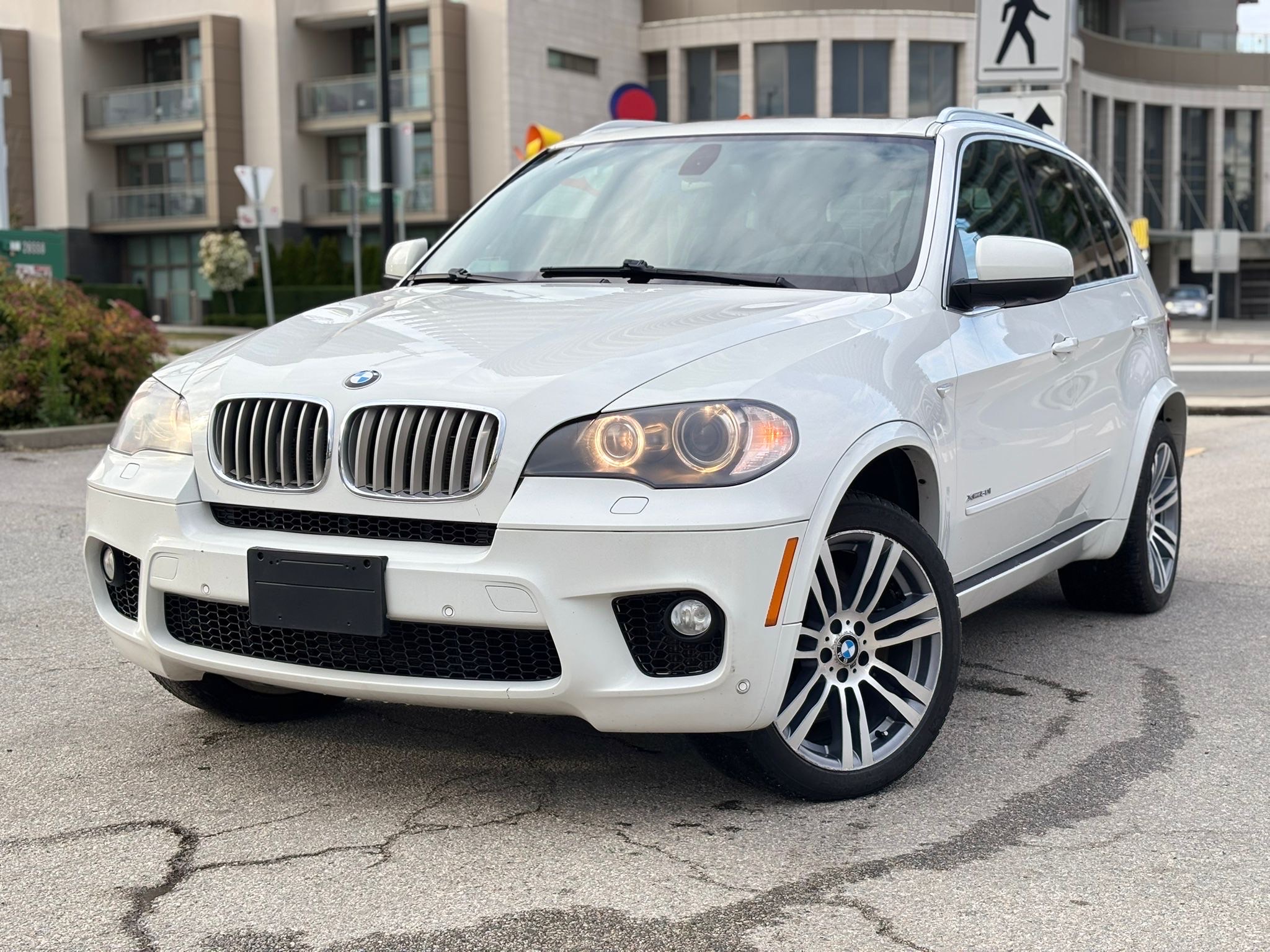 /canwestautoinc/2011-BMW-X5-751852418579817.jpg