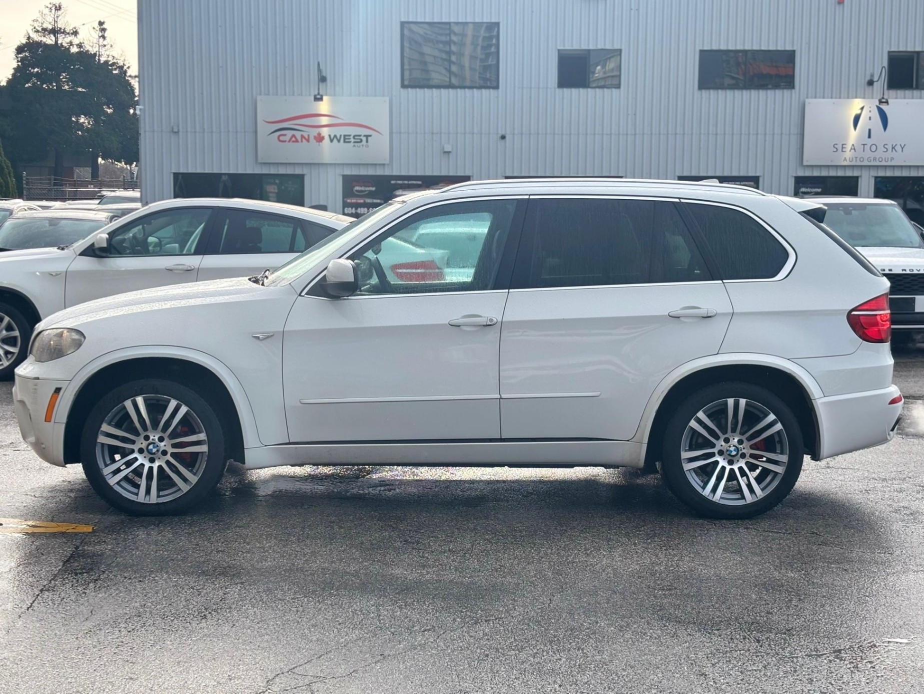 /canwestautoinc/2011-BMW-X5-9008294826326773.jpg