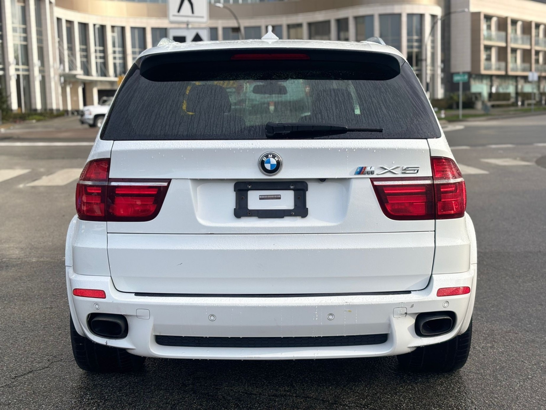 /canwestautoinc/2011-BMW-X5-9520853203624815.jpg