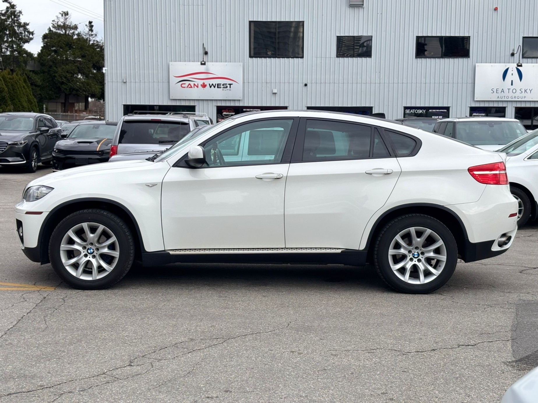 /canwestautoinc/2011-BMW-X6-9699587648019332.jpg