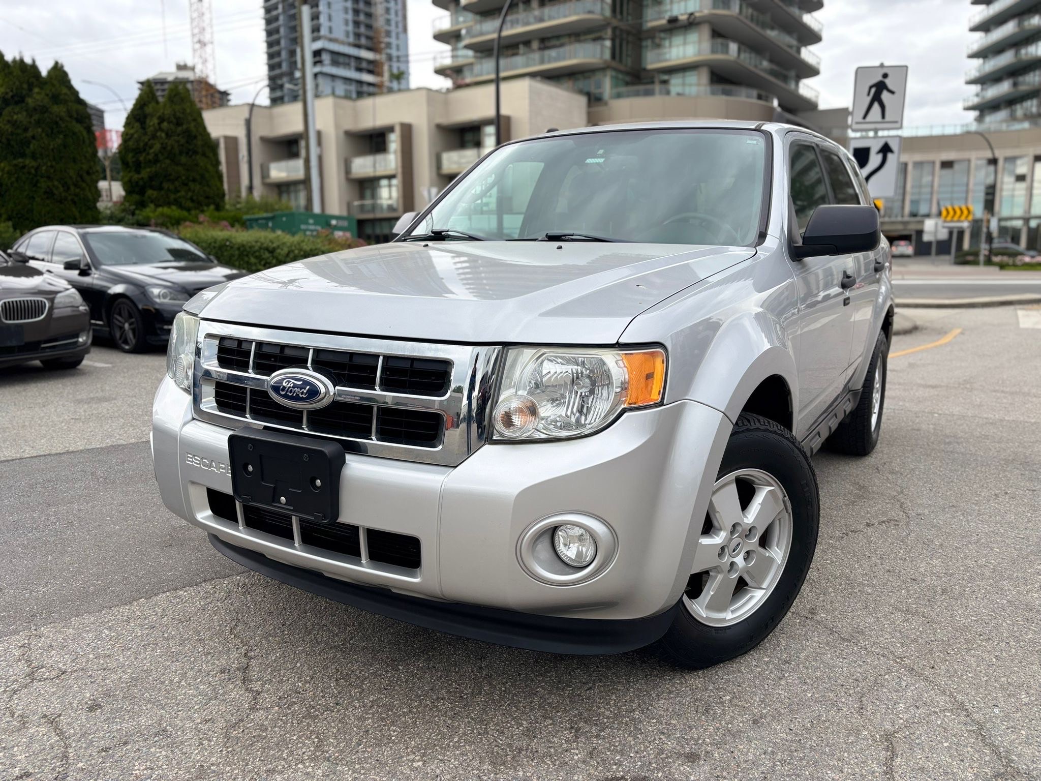 /canwestautoinc/2011-Ford-Escape-035492793289559676.jpg