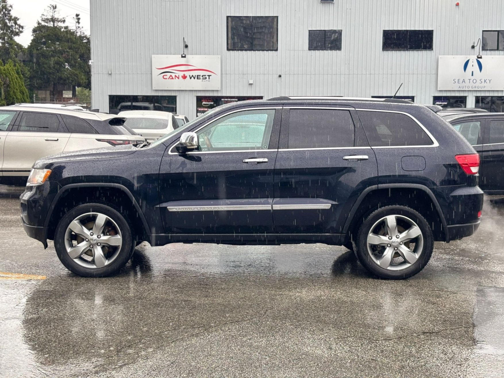 /canwestautoinc/2011-Jeep-GrandCherokee-9790102869222592.jpg