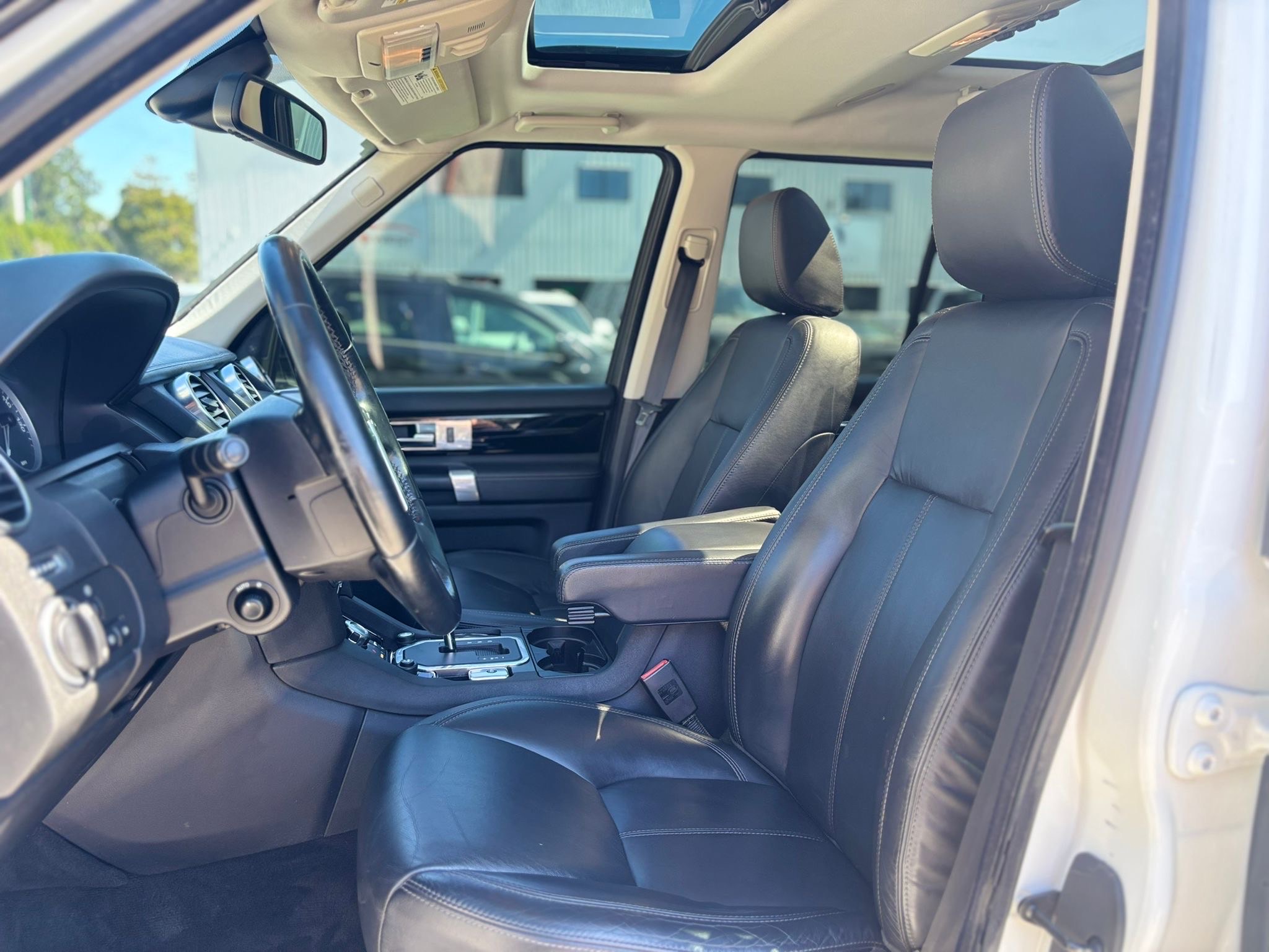 /canwestautoinc/2011-LandRover-LR4-7276745179044999.jpg