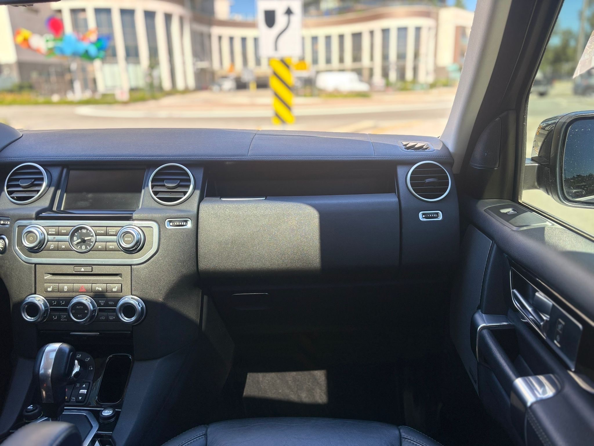 /canwestautoinc/2011-LandRover-LR4-8733490046991801.jpg