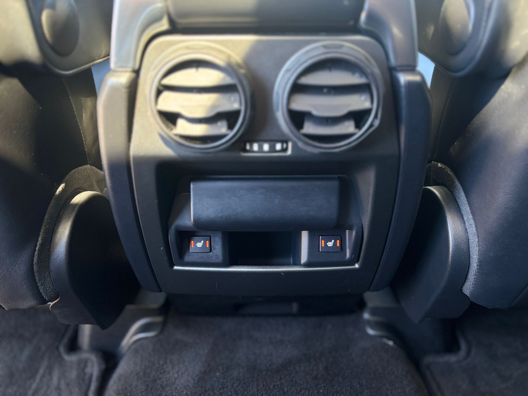 /canwestautoinc/2011-LandRover-LR4-9019001484303724.jpg