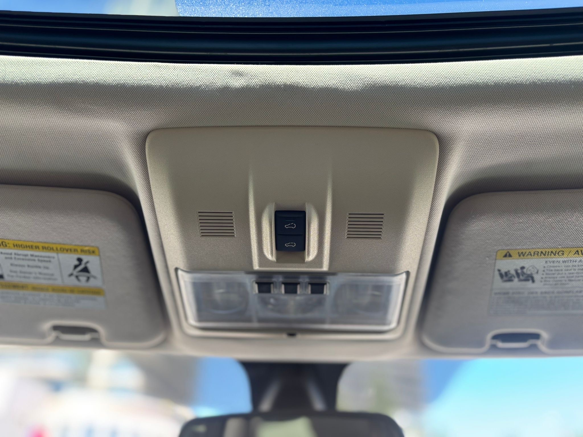 /canwestautoinc/2011-LandRover-LR4-9157043515723227.jpg
