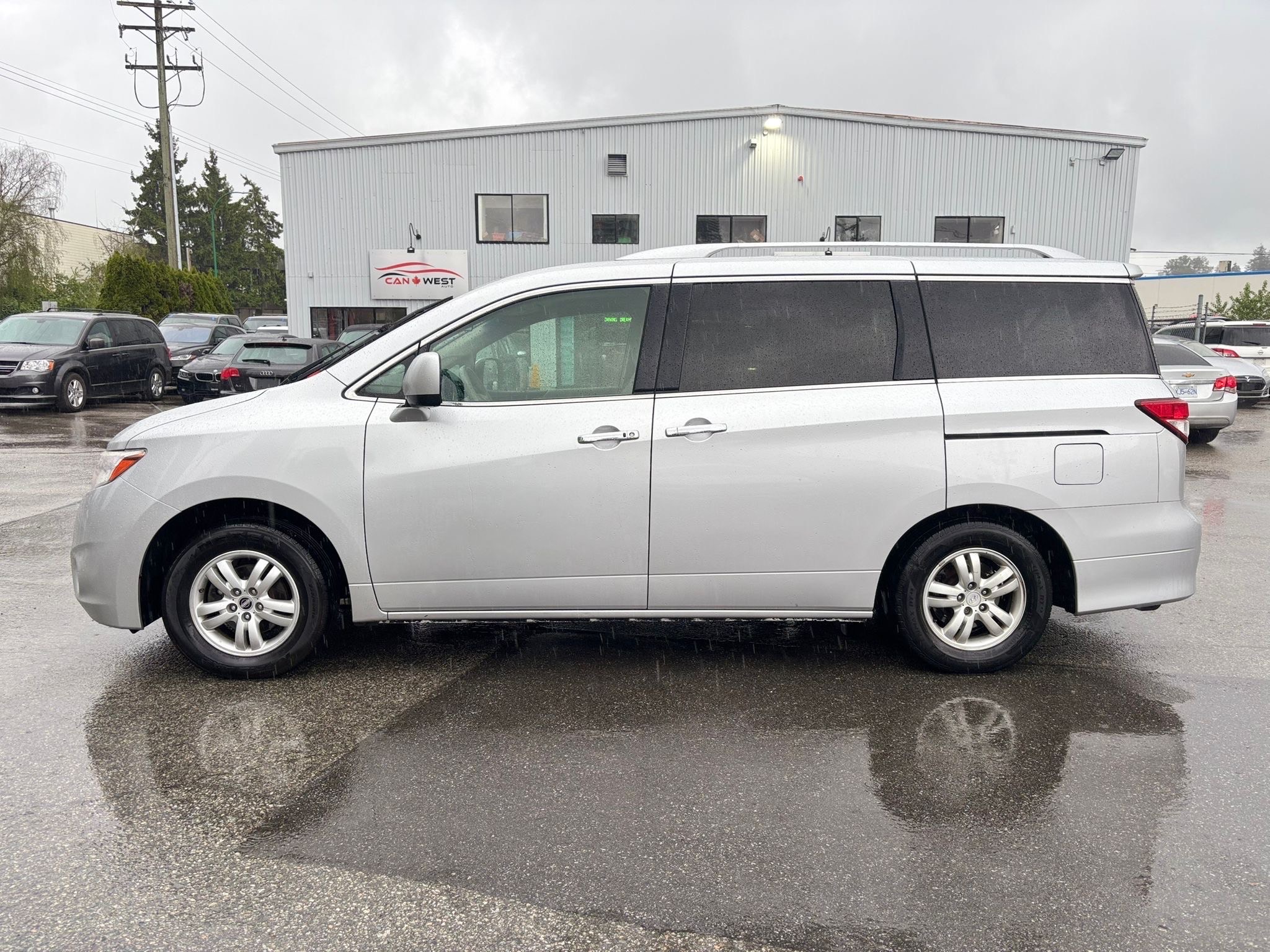 /canwestautoinc/2011-Nissan-Quest-6496021082483381.jpg