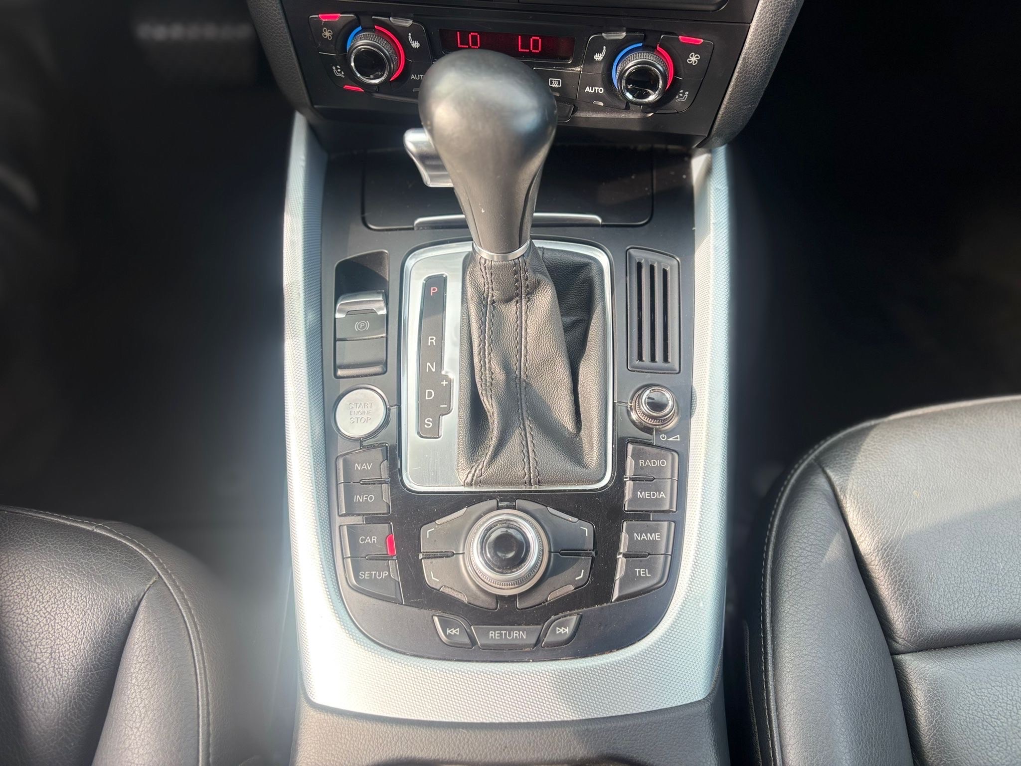 /canwestautoinc/2012-Audi-Q5-34948956192096947.jpg