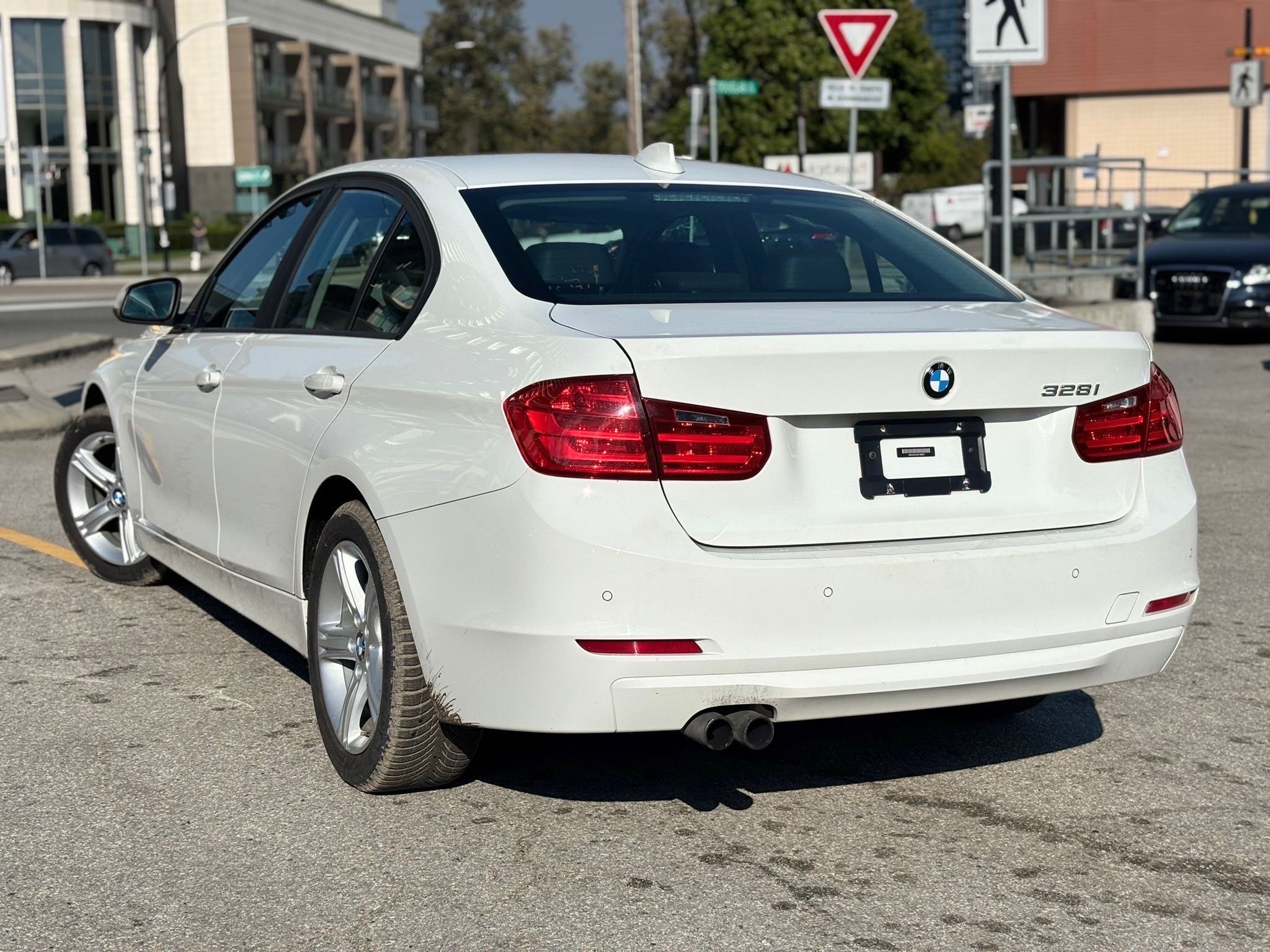 /canwestautoinc/2012-BMW-3Series-7484984379774657.jpg