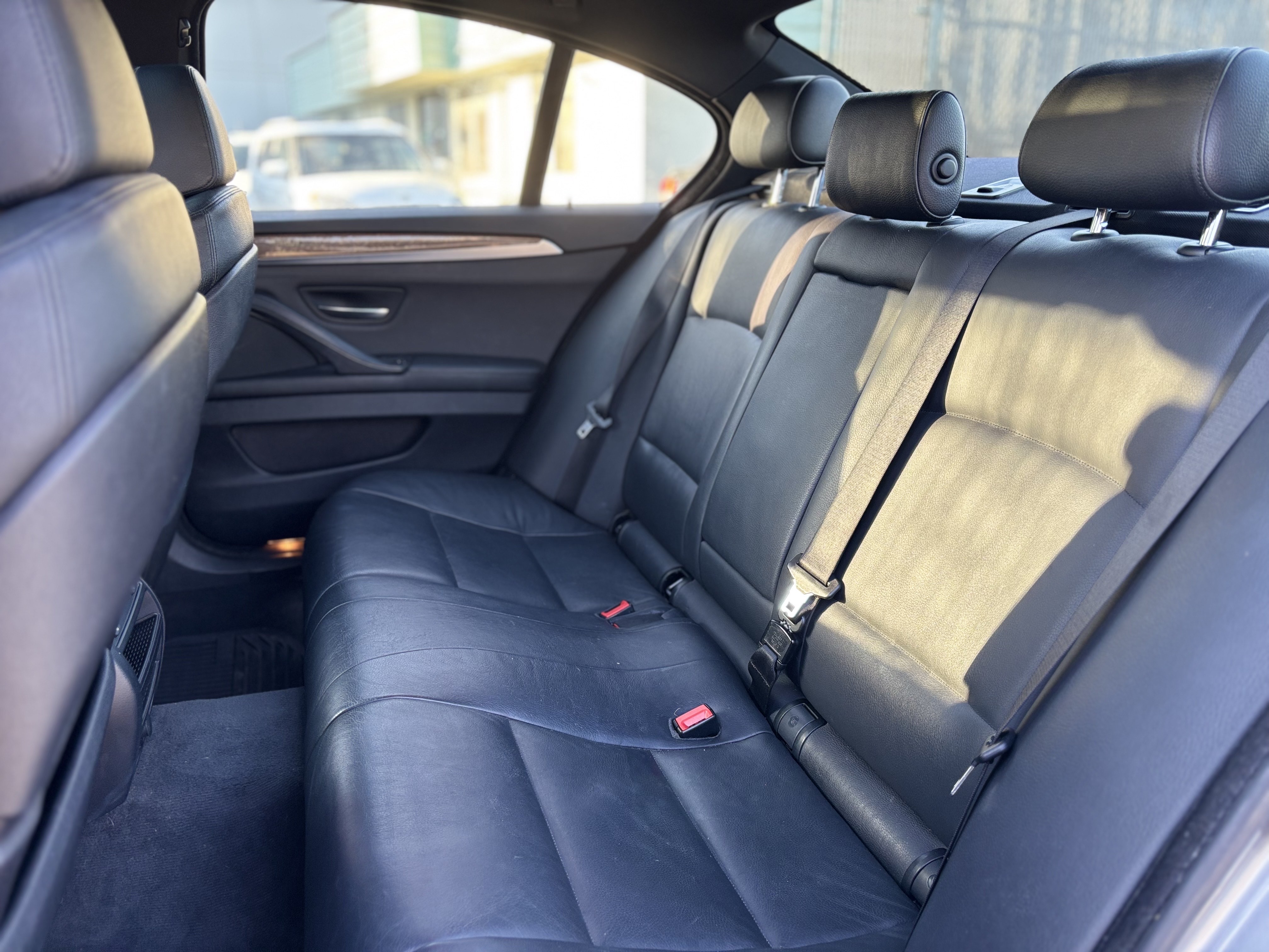 /canwestautoinc/2012-BMW-5Series-16422742621656639.jpg