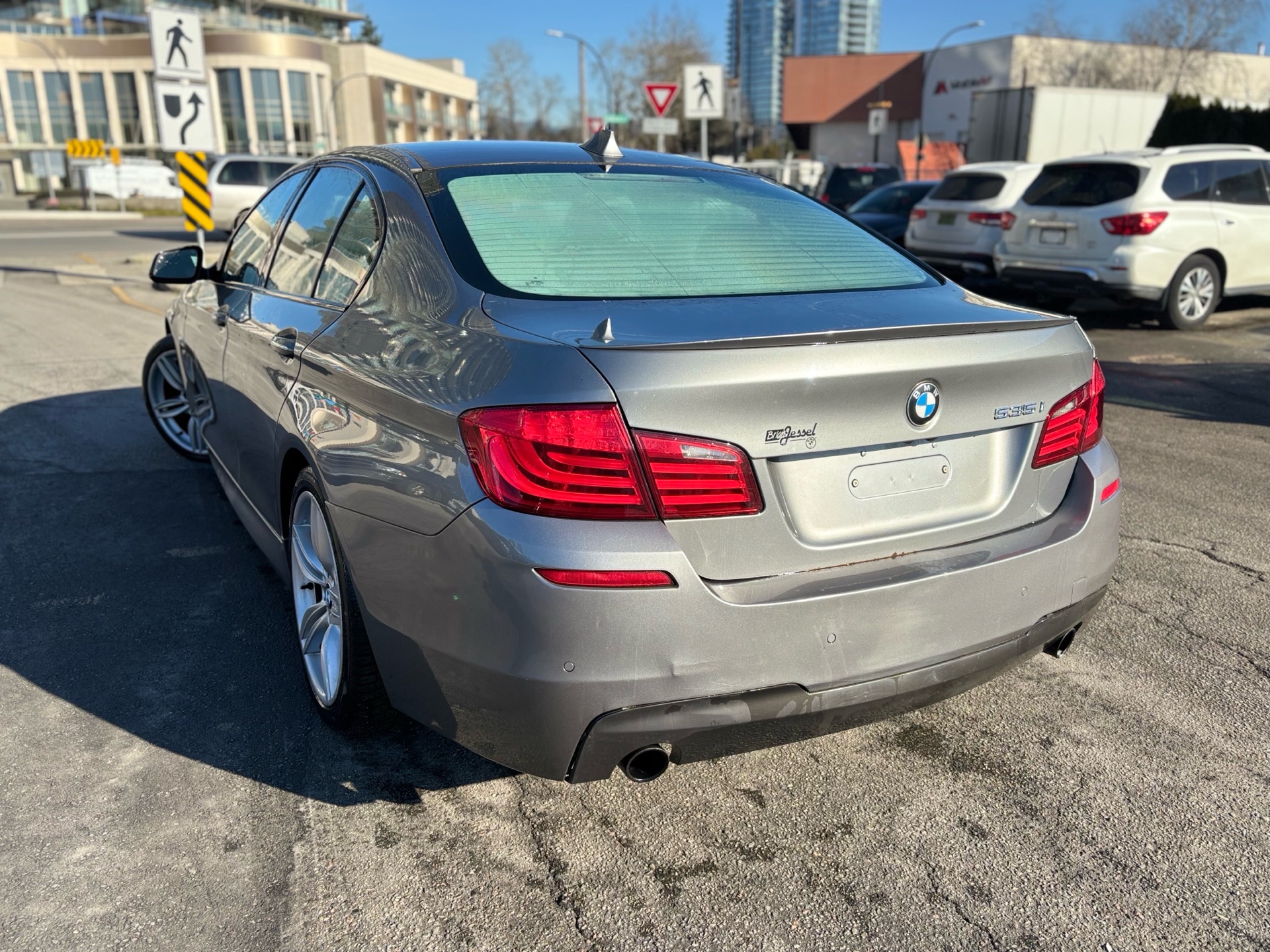 /canwestautoinc/2012-BMW-5Series-9508880483825055.jpg
