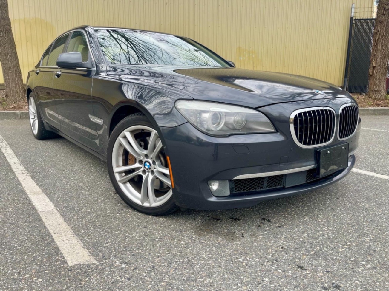 /canwestautoinc/2012-BMW-7Series-6599937794317758.jpg