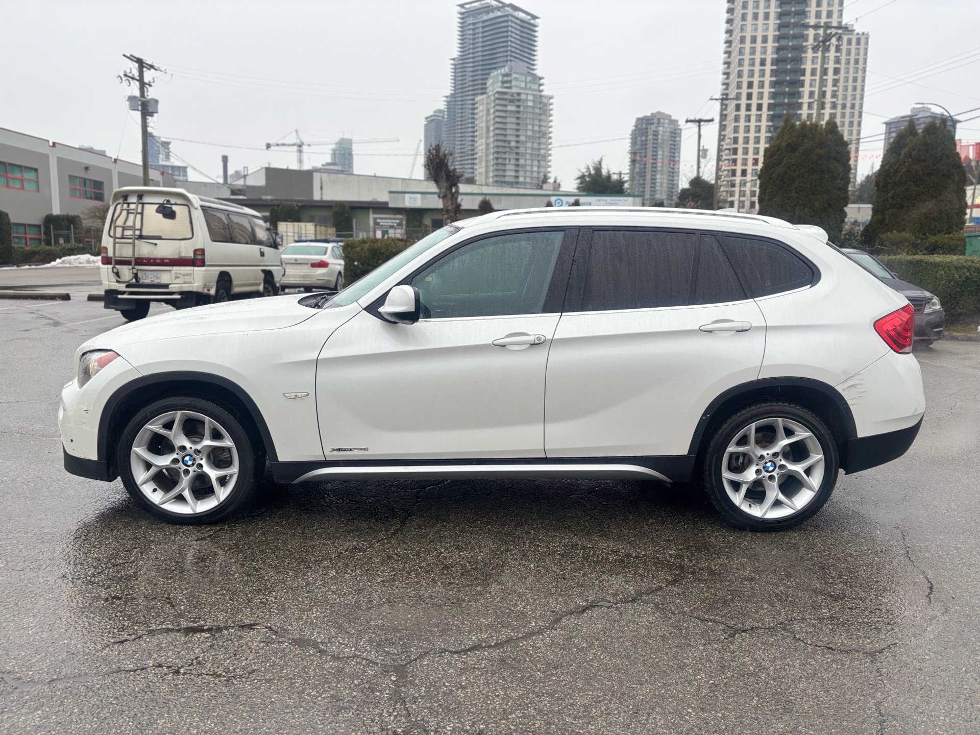 /canwestautoinc/2012-BMW-X1-0887185495014613.jpg