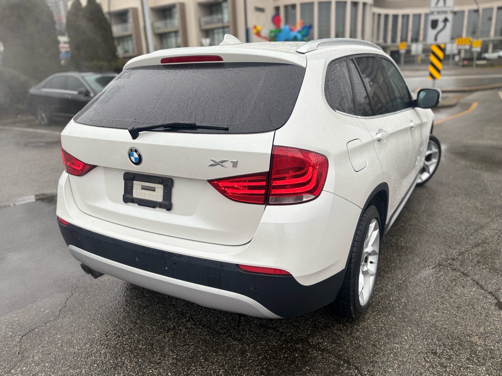 /canwestautoinc/2012-BMW-X1-24201957784068506.jpg