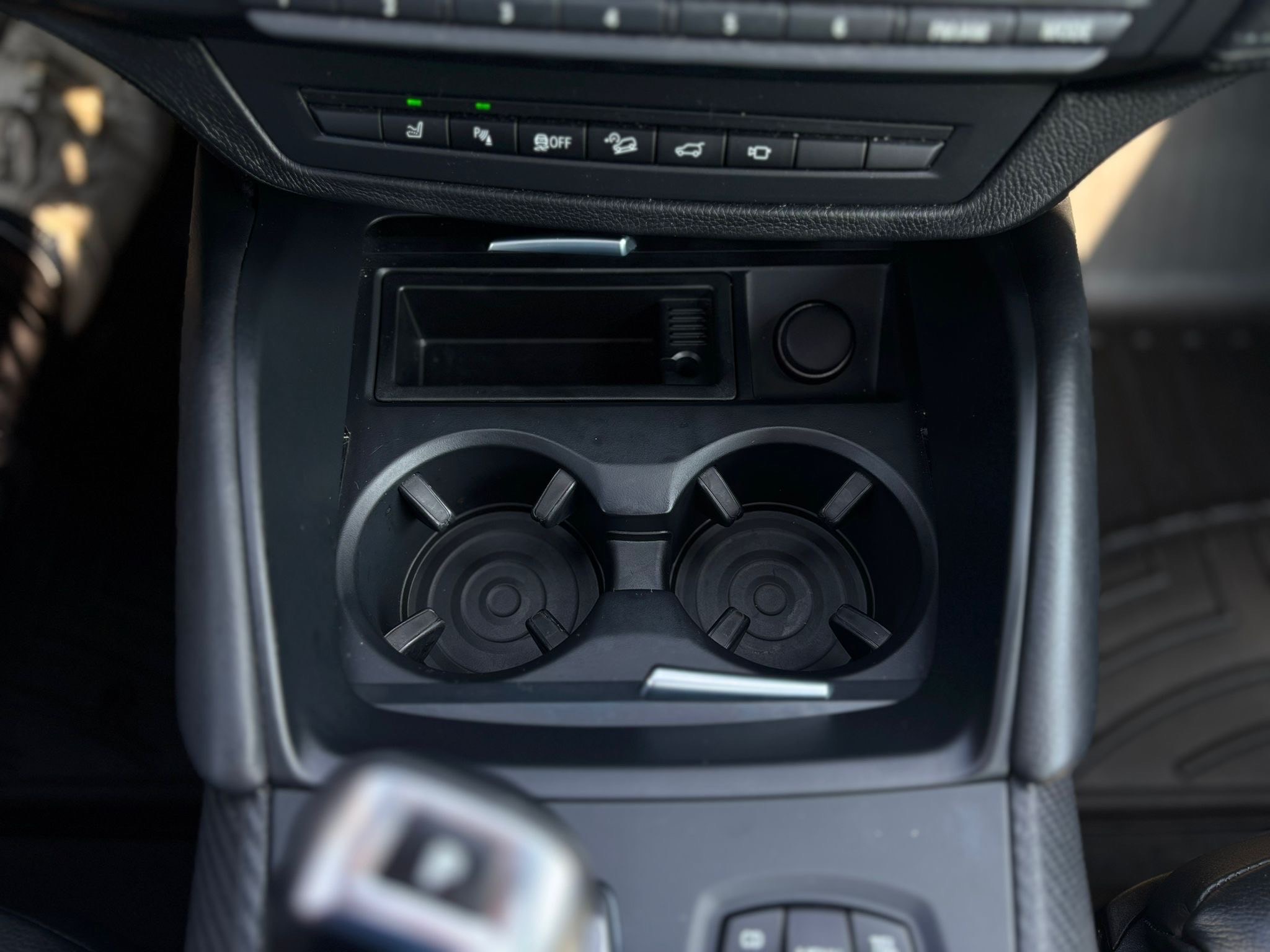 /canwestautoinc/2012-BMW-X5M-9307334877802751.jpg