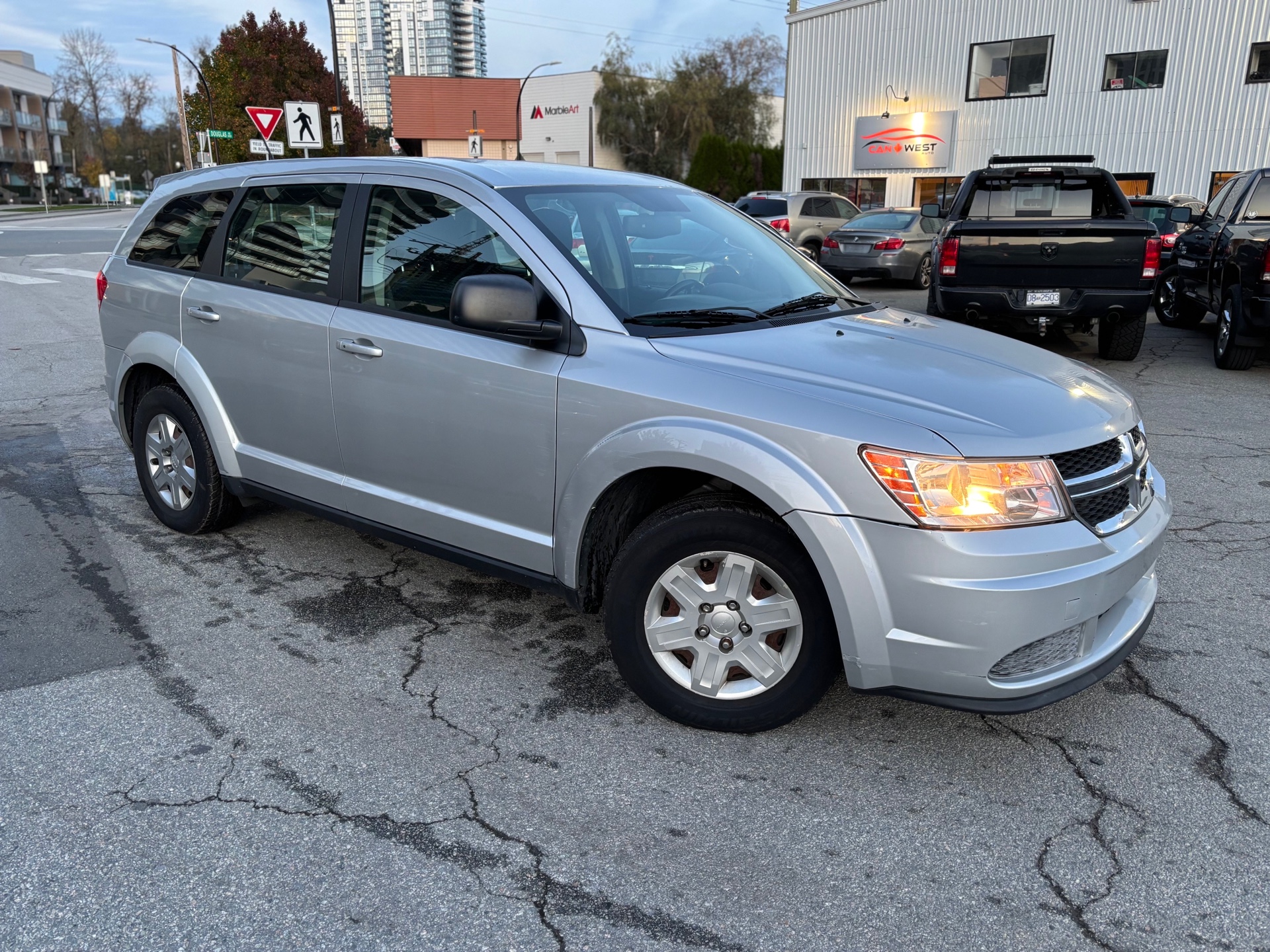 /canwestautoinc/2012-Dodge-Journey-15447599551013314.jpg