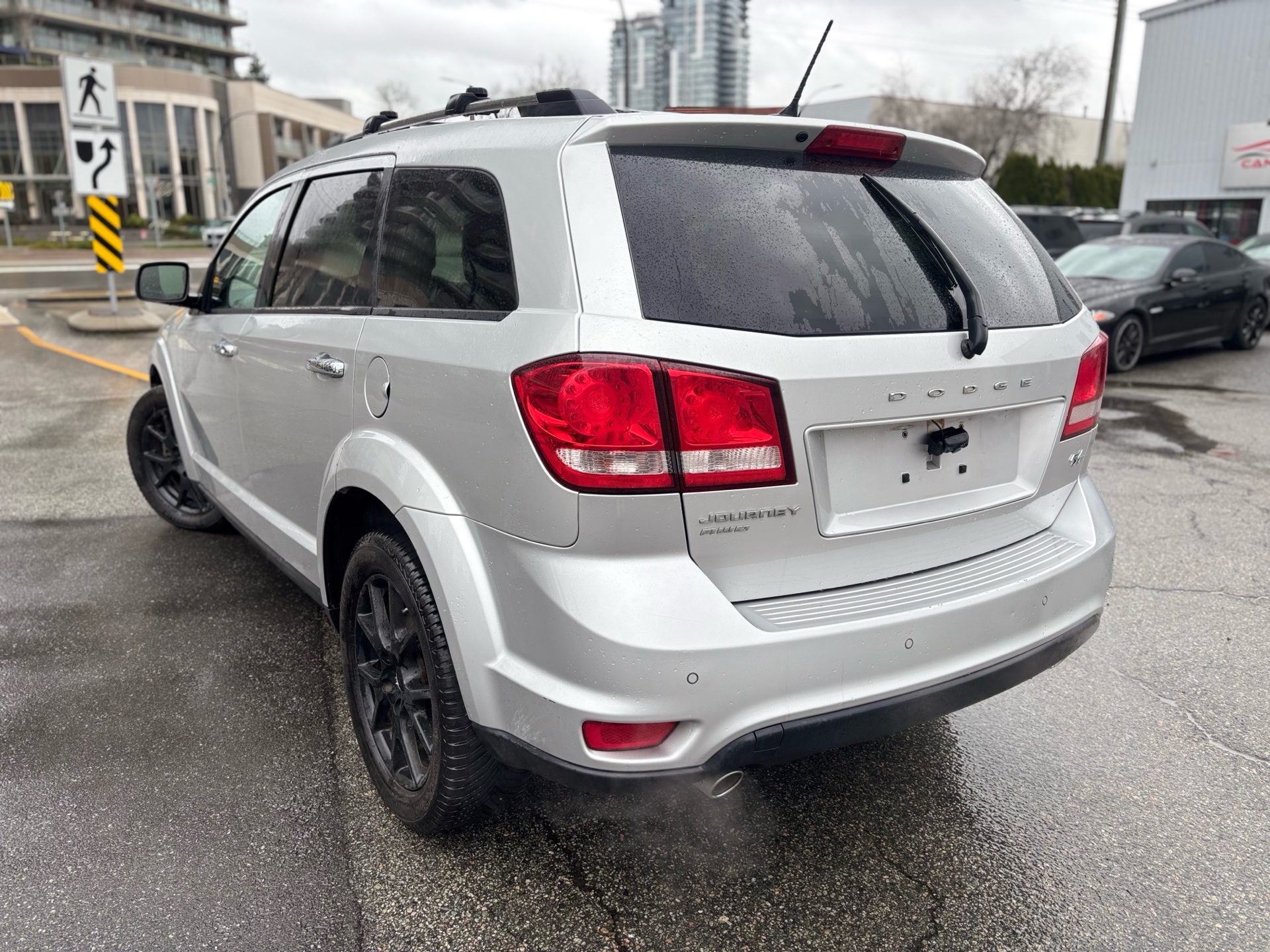 /canwestautoinc/2012-Dodge-Journey-15610674643959066.jpg