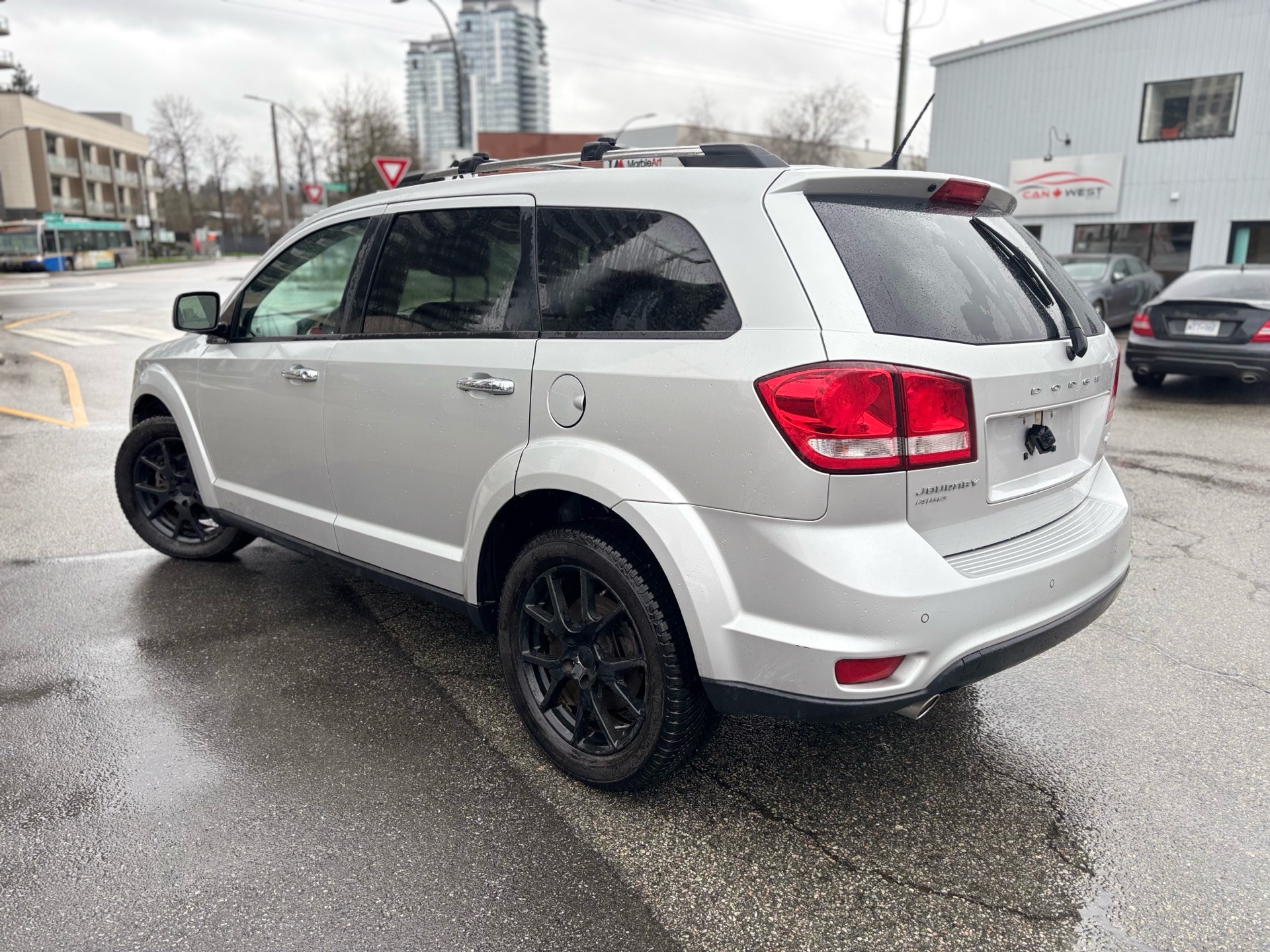 /canwestautoinc/2012-Dodge-Journey-20612977365734775.jpg