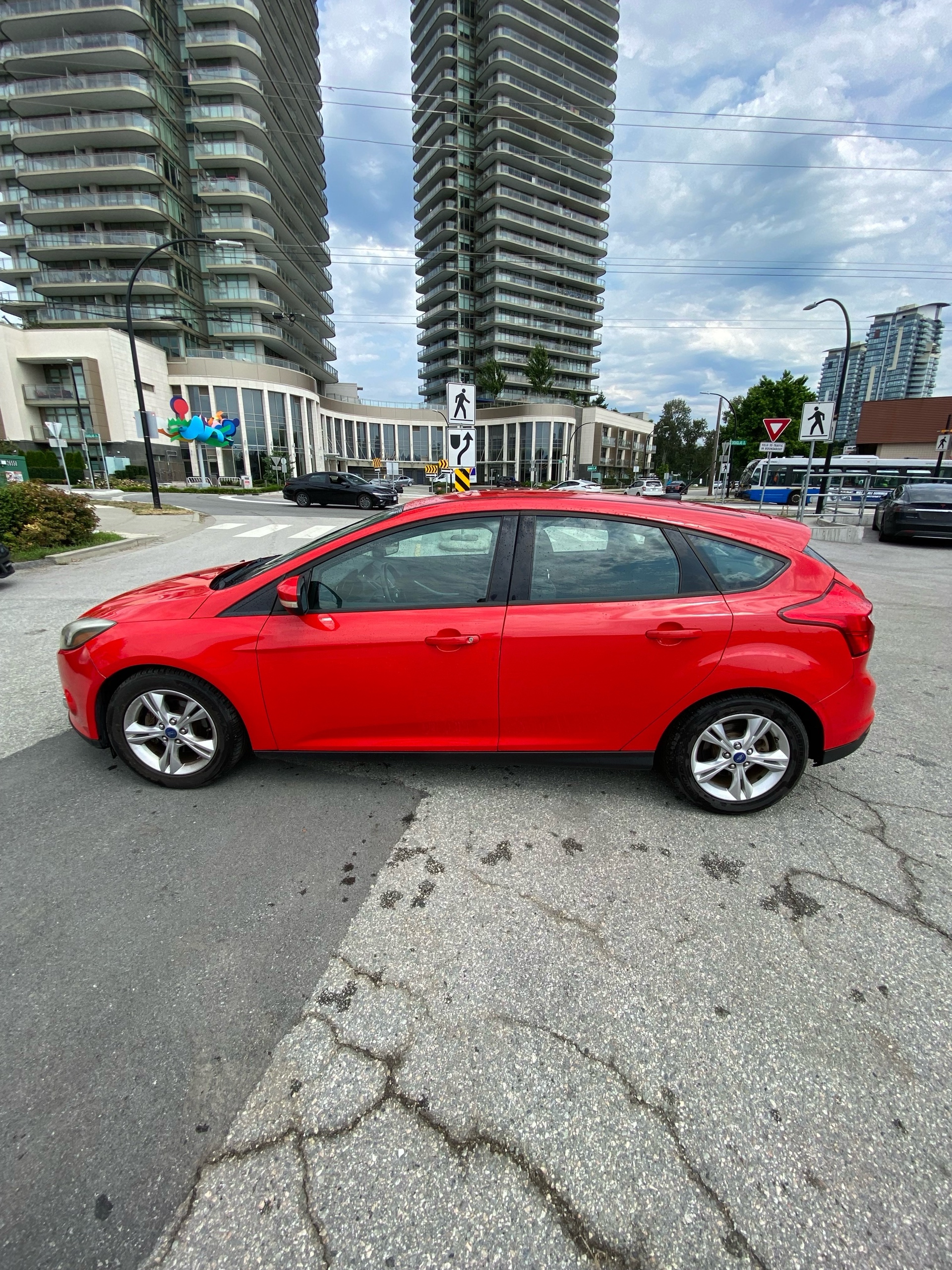 /canwestautoinc/2012-Ford-Focus-7201703383436577.jpg