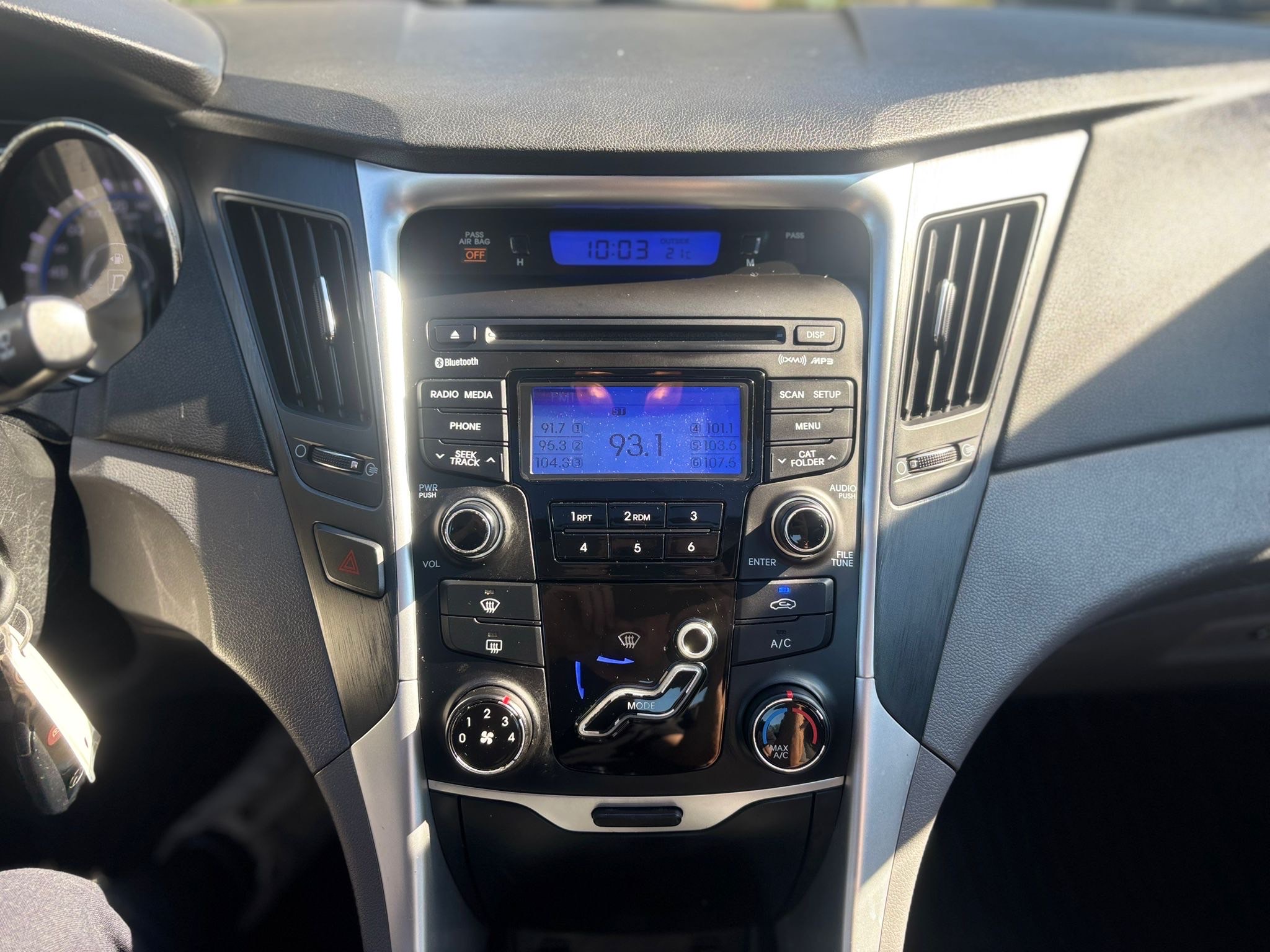 /canwestautoinc/2012-Hyundai-Sonata-5129179658330041.jpg