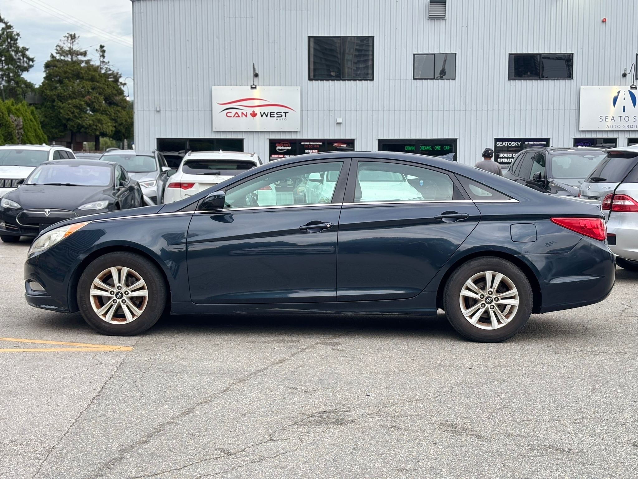 /canwestautoinc/2012-Hyundai-Sonata-5732154165233361.jpg