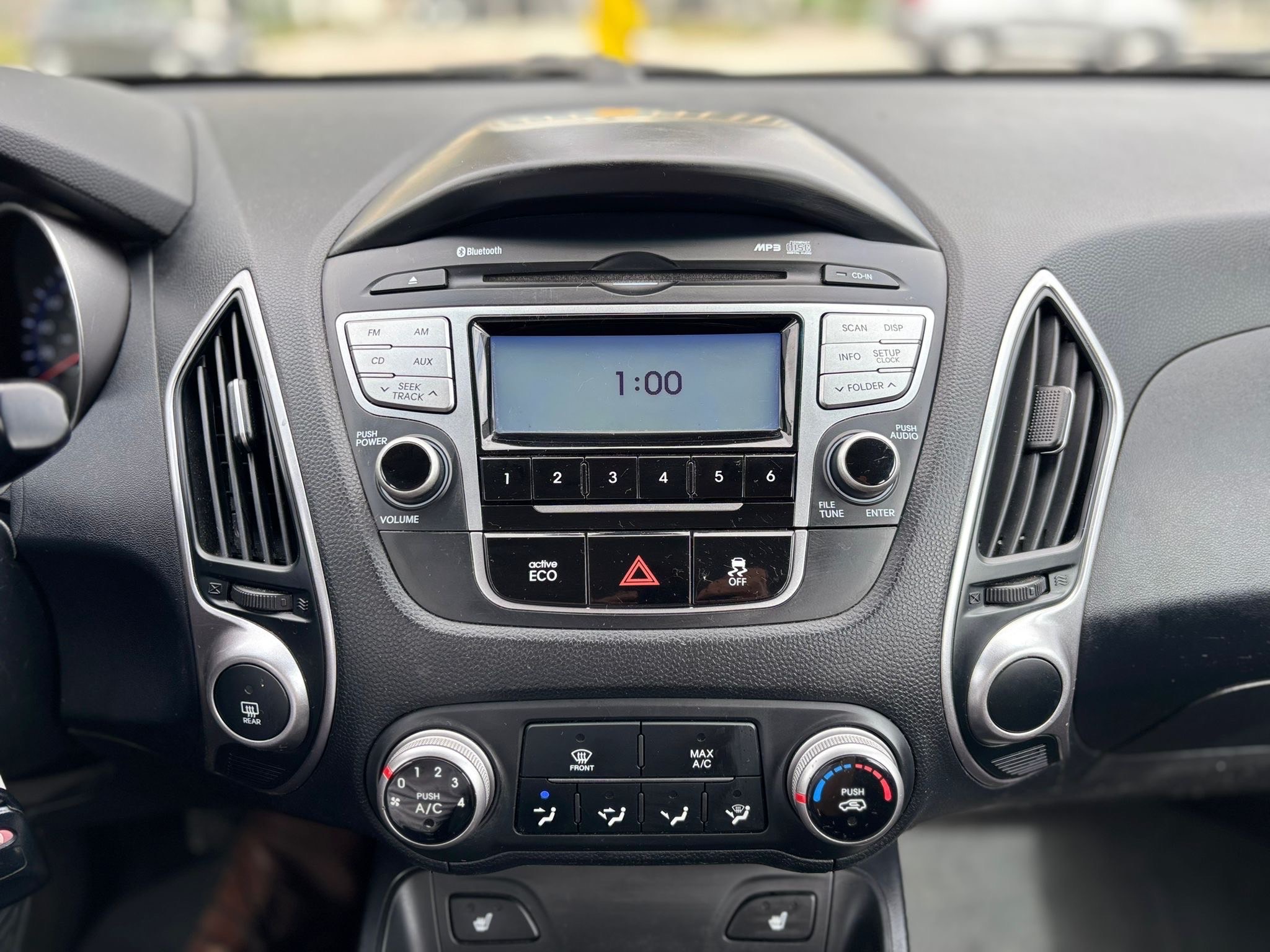/canwestautoinc/2012-Hyundai-Tucson-9356275934009235.jpg