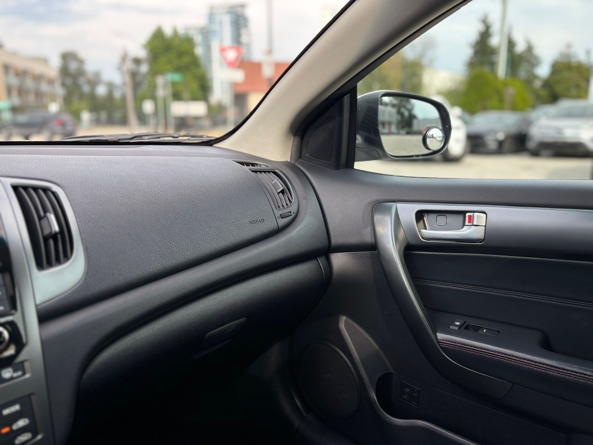 /canwestautoinc/2012-Kia-ForteKoup-4653508209978423.jpg