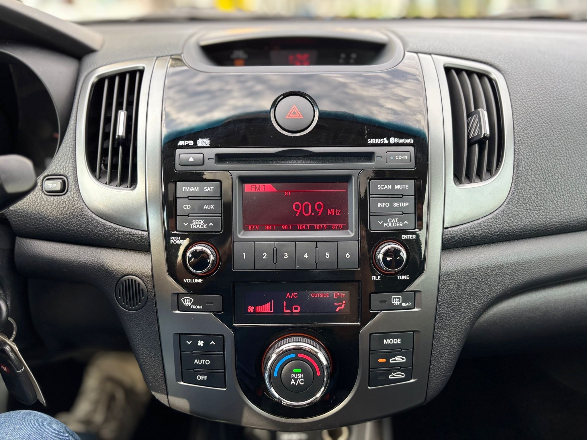 /canwestautoinc/2012-Kia-ForteKoup-7685845773891891.jpg
